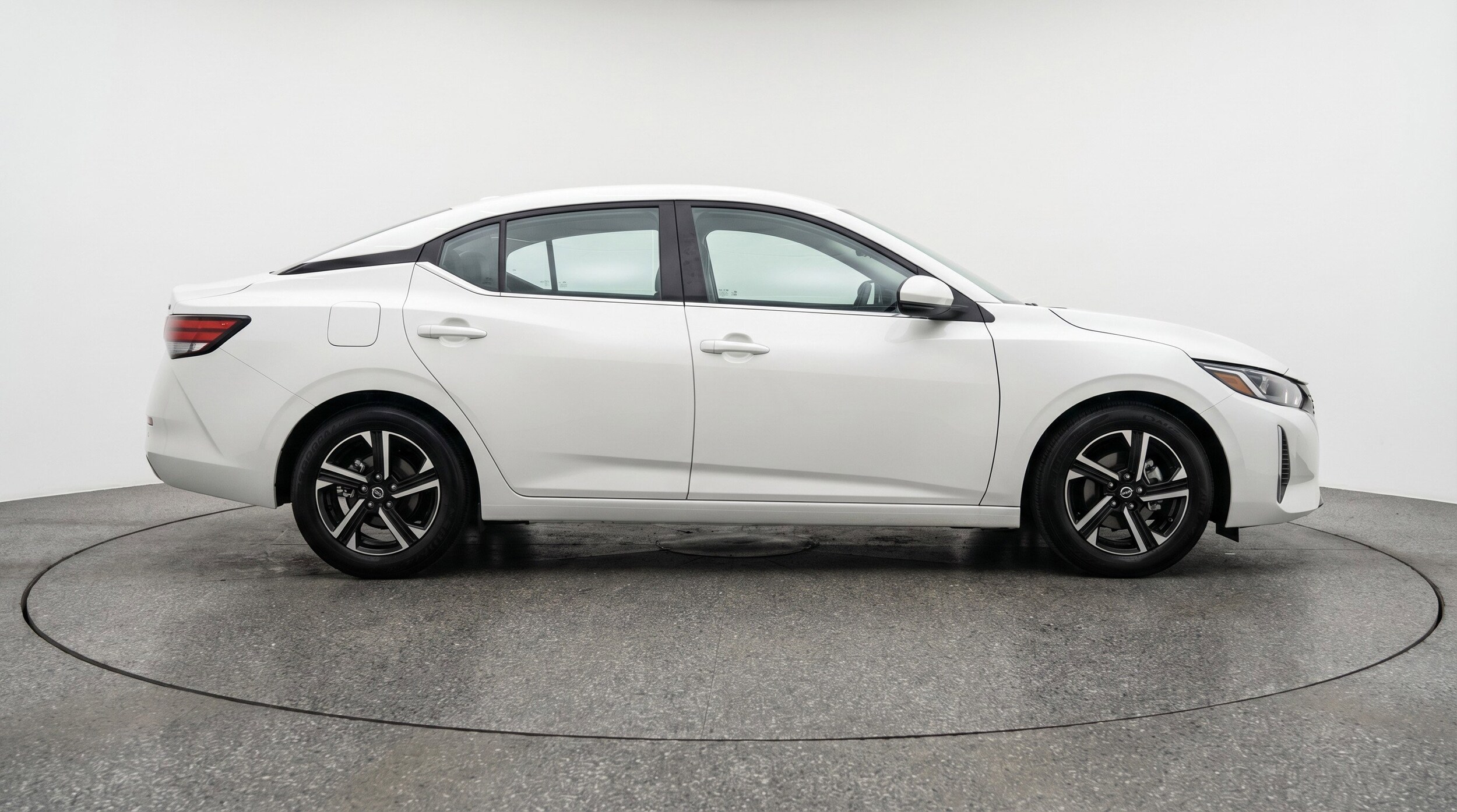 Thumbnail: 2025 Nissan Sentra - 11