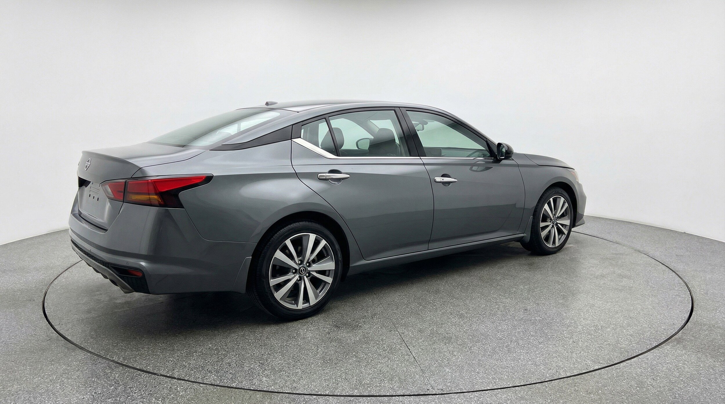 Thumbnail: 2025 Nissan Altima - 9