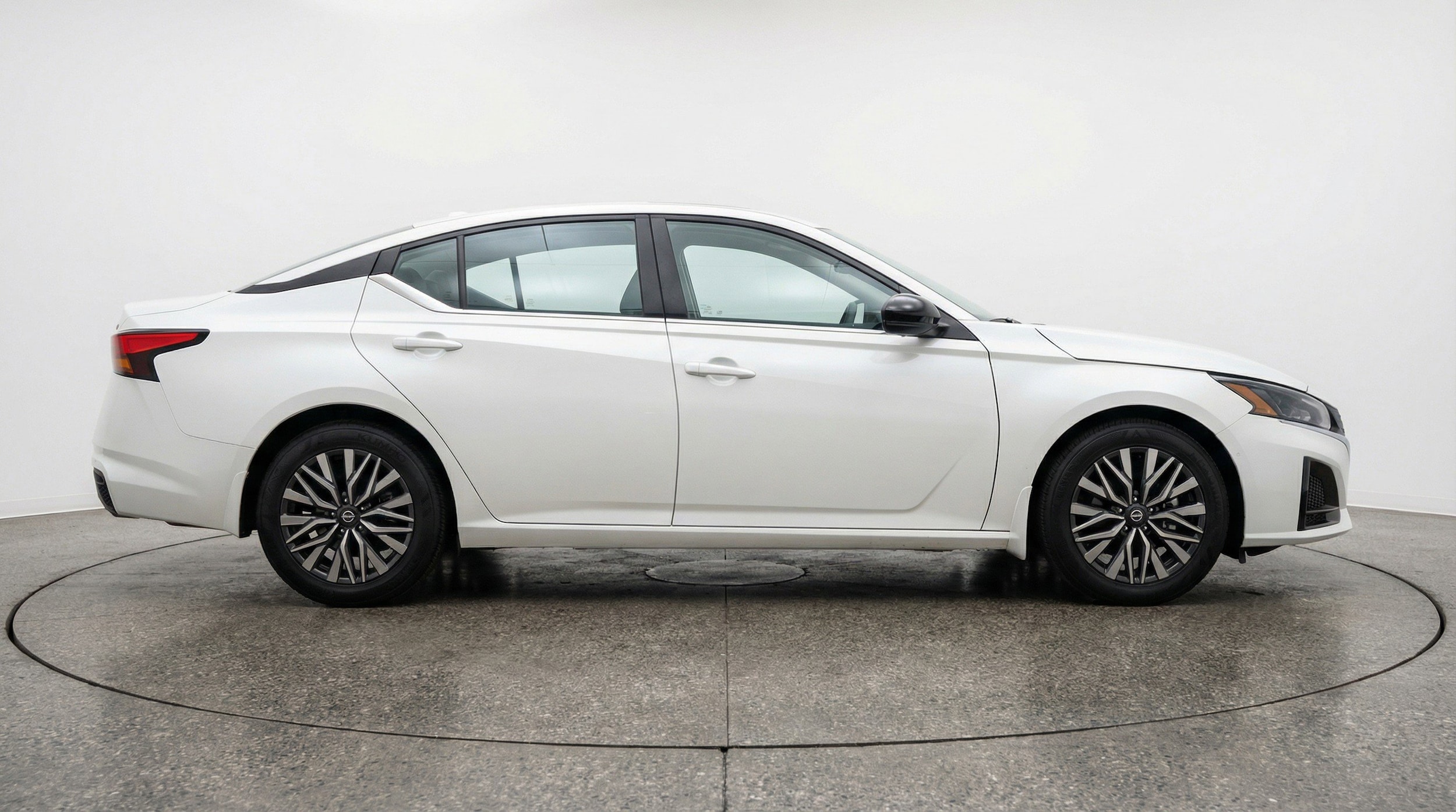 Thumbnail: 2025 Nissan Altima - 11