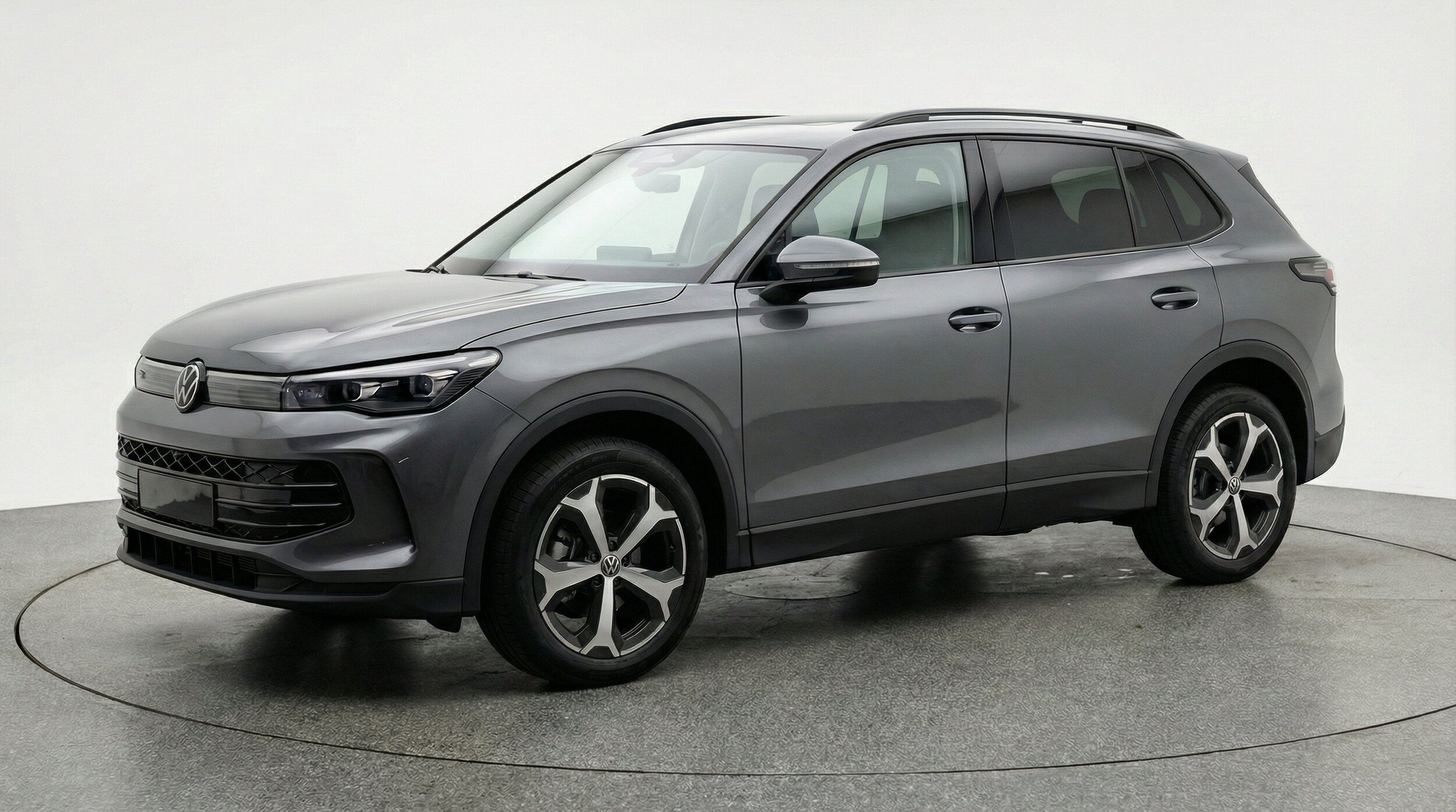 Thumbnail: 2026 Volkswagen Tiguan - 3
