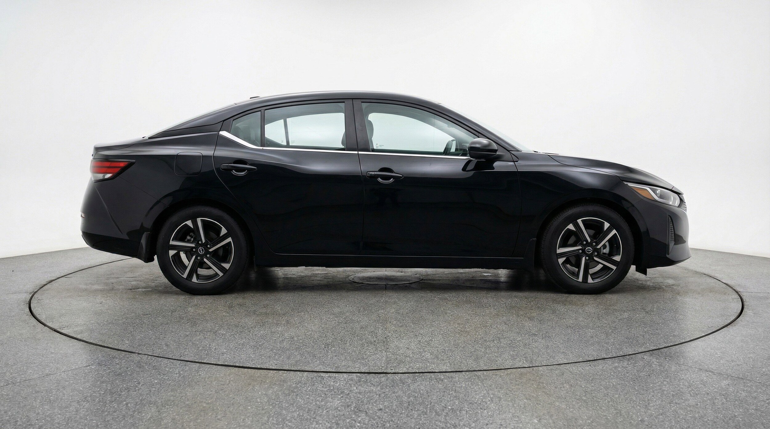 Thumbnail: 2025 Nissan Sentra - 11