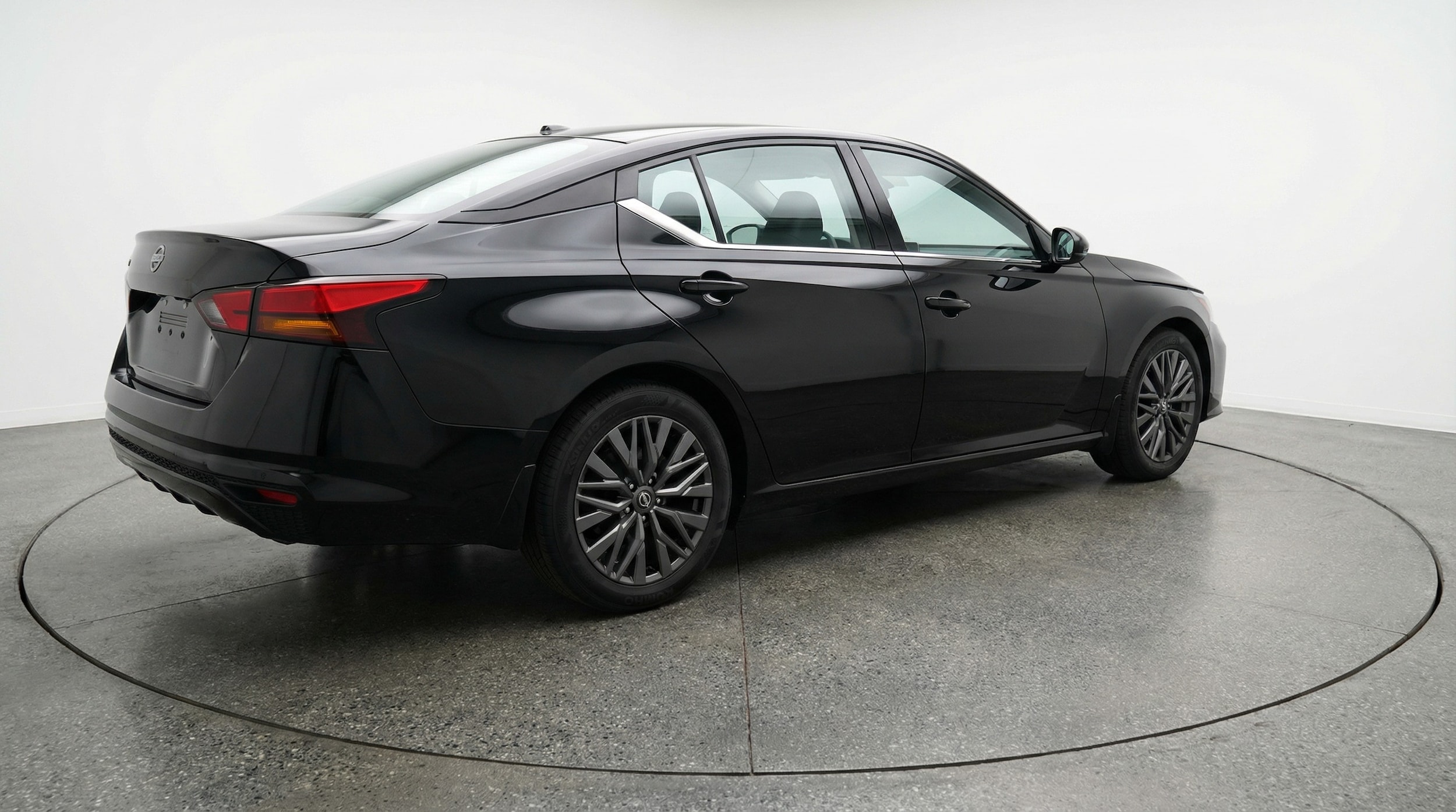 Thumbnail: 2025 Nissan Altima - 7