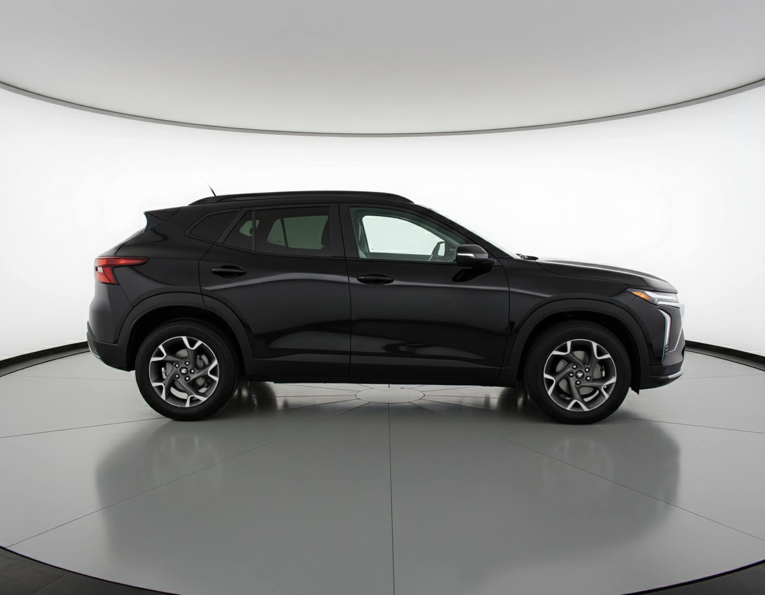 Thumbnail: 2025 Chevrolet Trax - 8