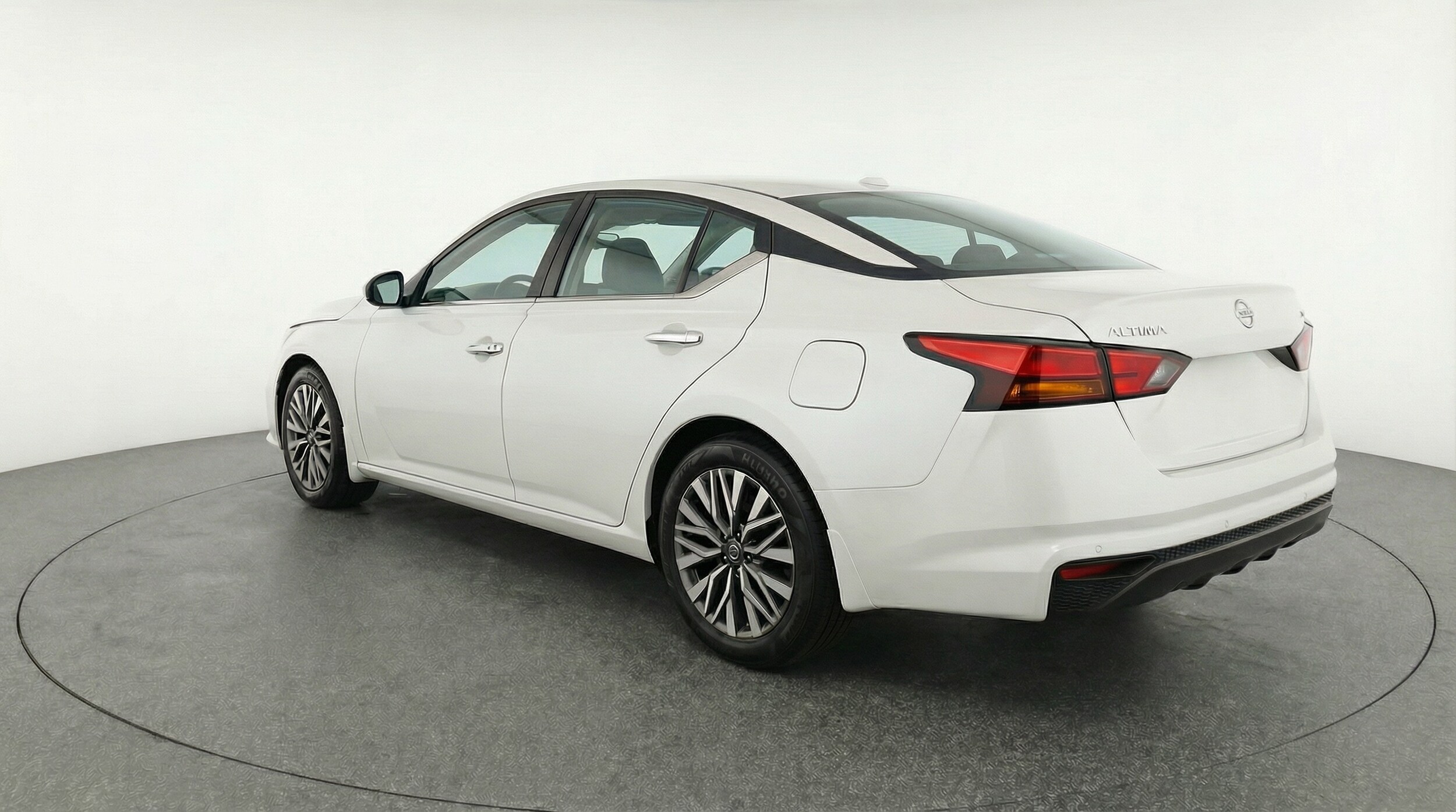 Thumbnail: 2025 Nissan Altima - 5