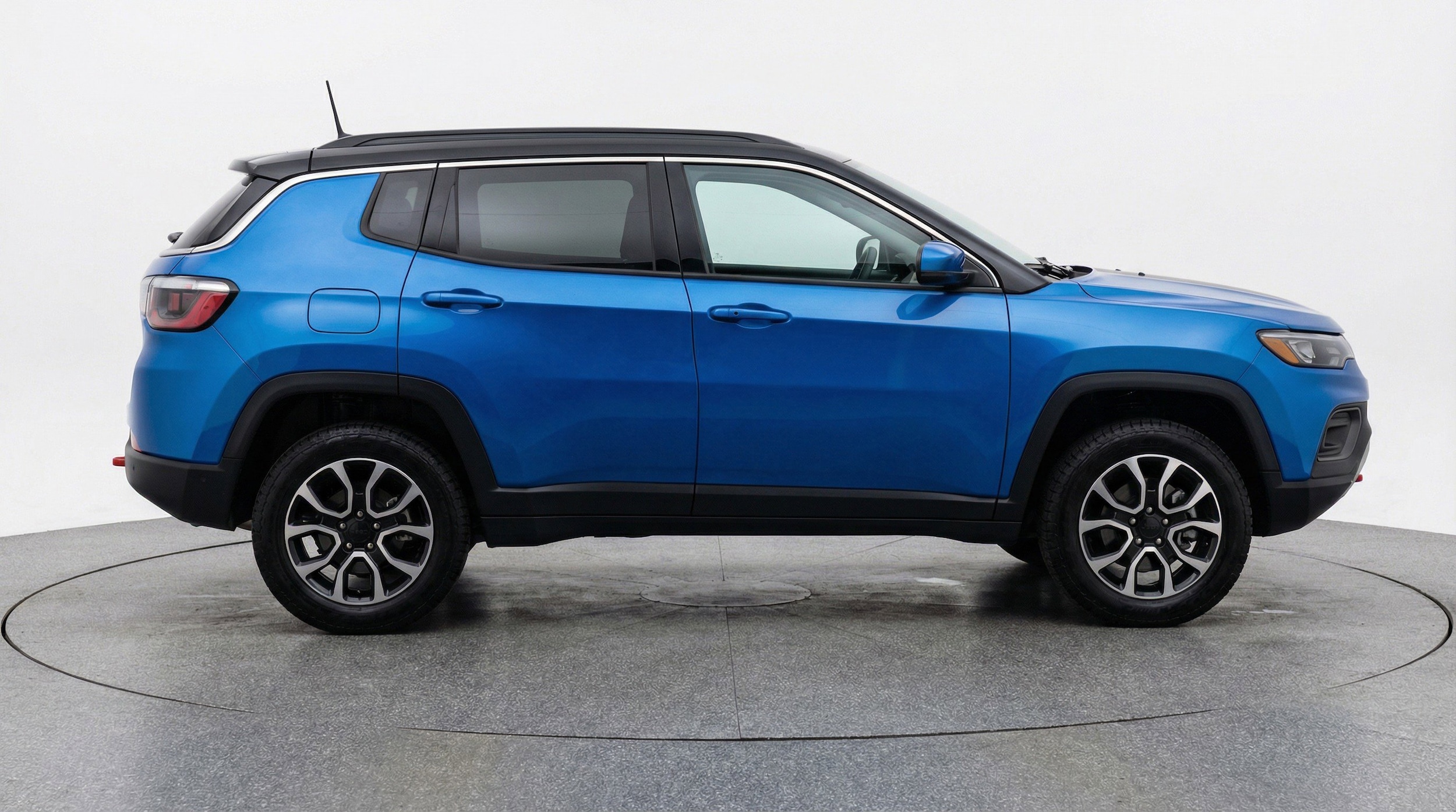 Thumbnail: 2025 Jeep Compass - 11