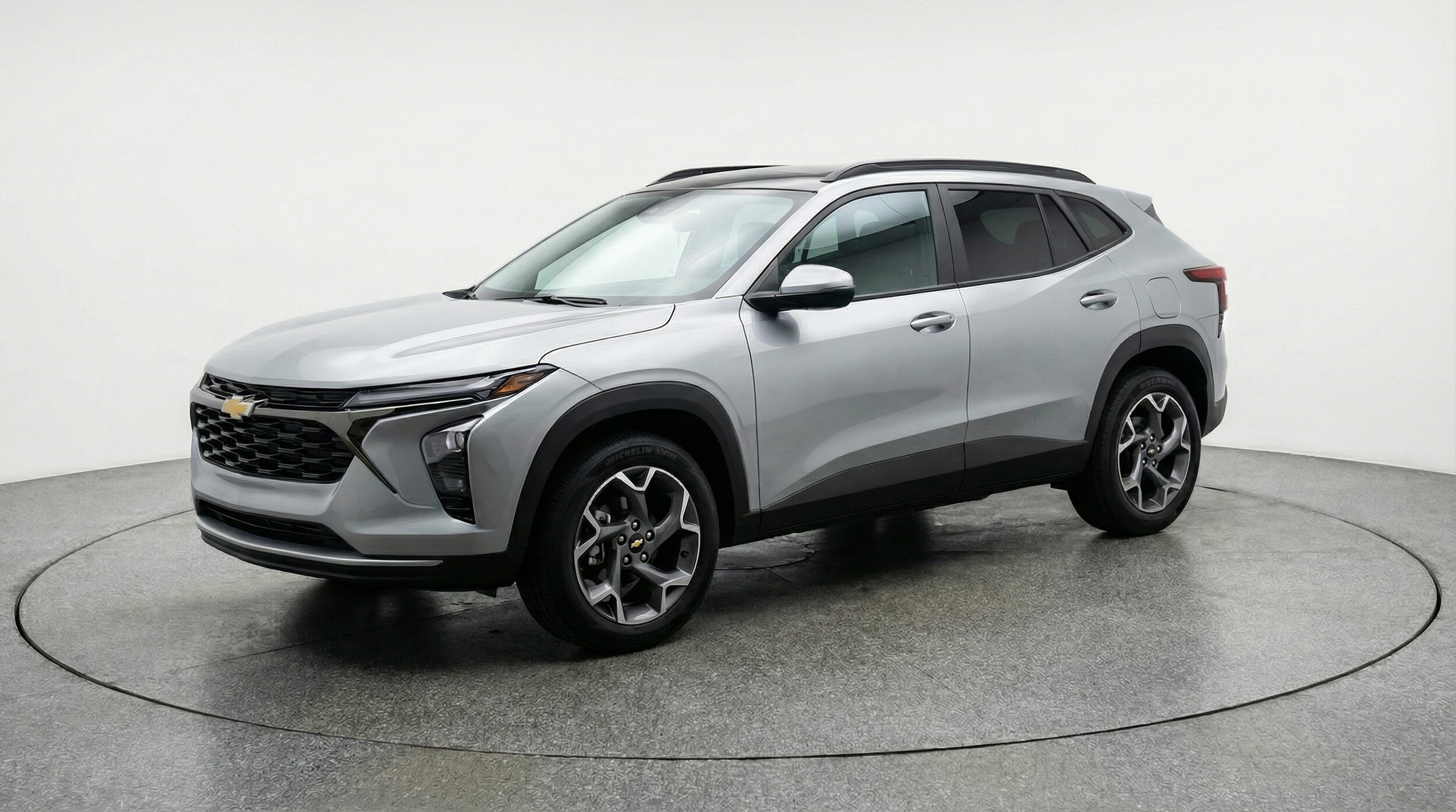 Thumbnail: 2025 Chevrolet Trax - 3