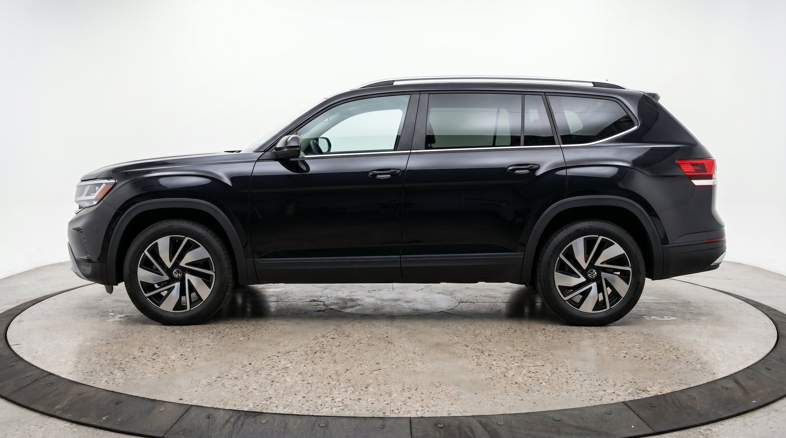 Thumbnail: 2026 Volkswagen Atlas - 5