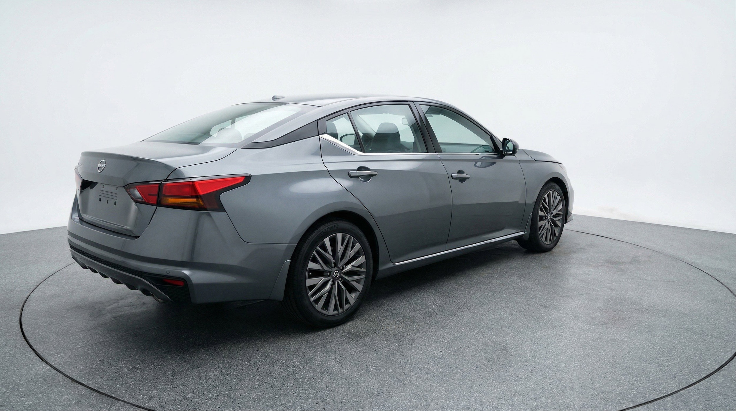 Thumbnail: 2025 Nissan Altima - 9