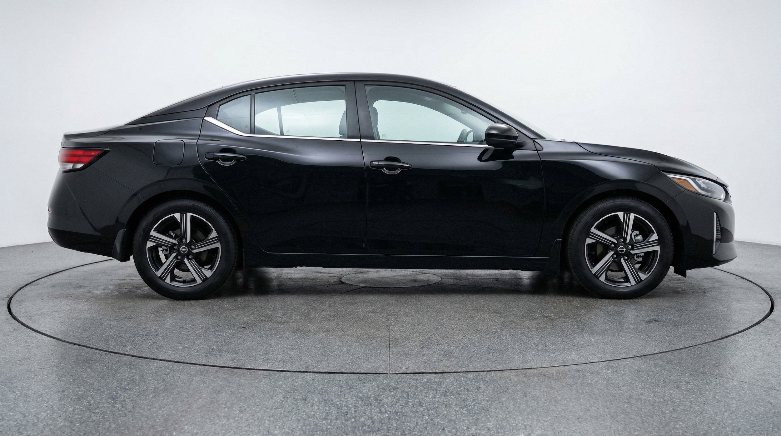 Thumbnail: 2025 Nissan Sentra - 11