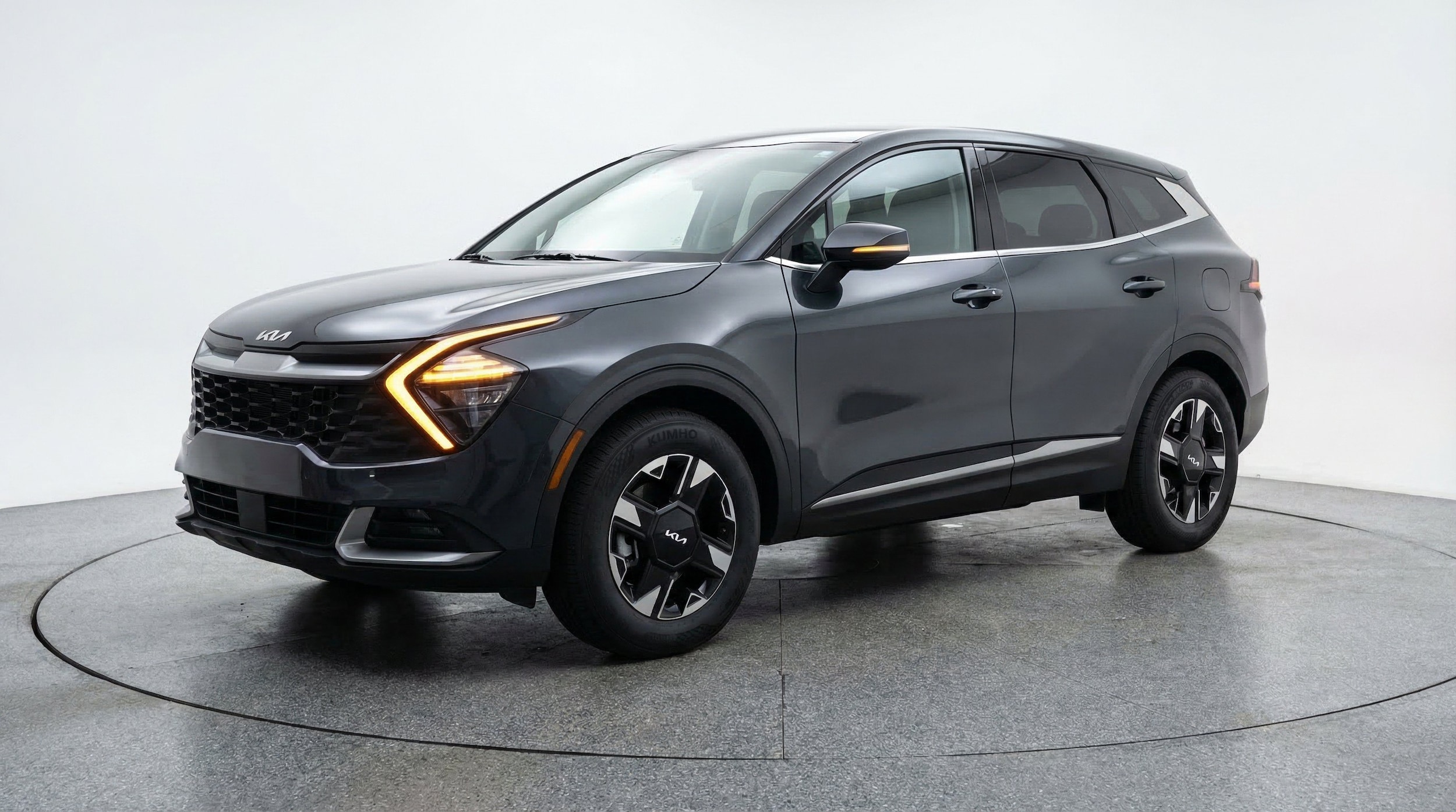 Thumbnail: 2026 Kia Sportage - 3