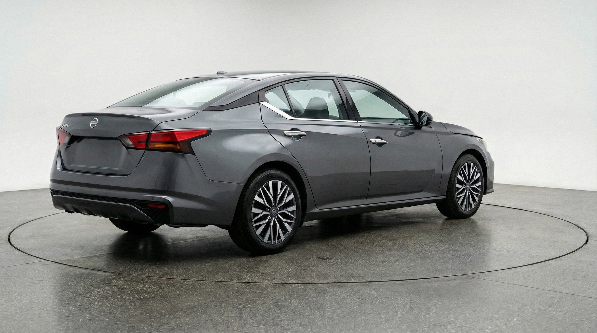 Thumbnail: 2025 Nissan Altima - 9
