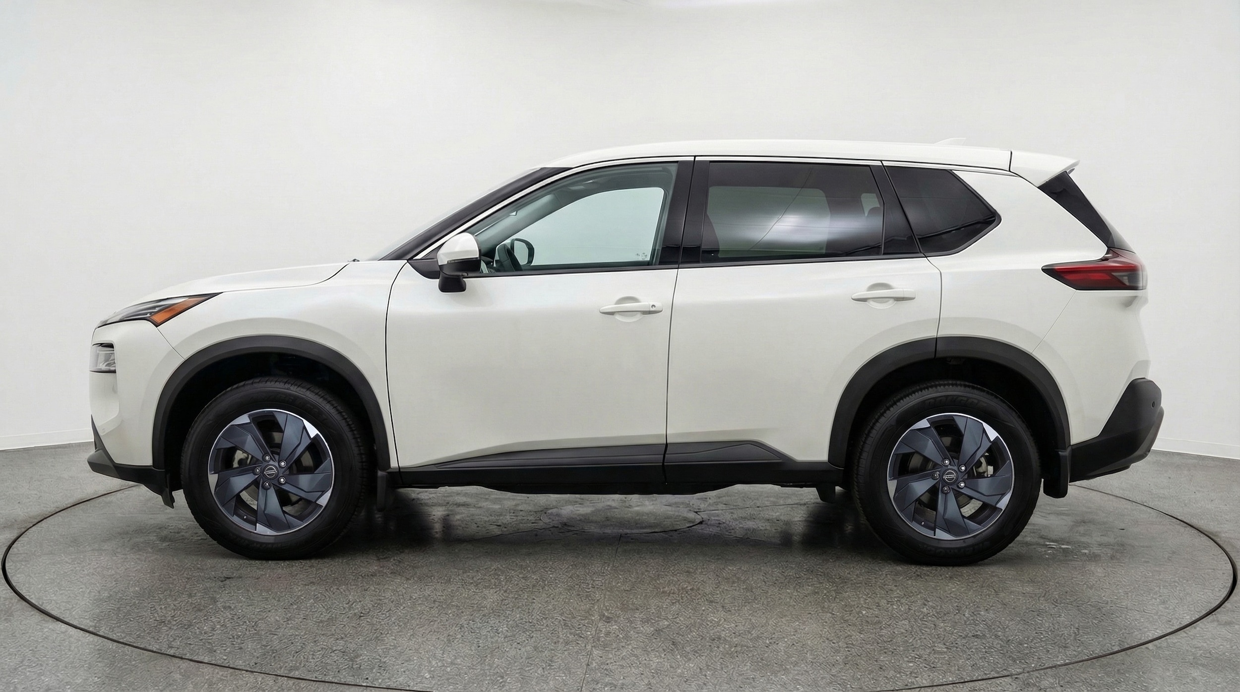 Thumbnail: 2025 Nissan Rogue - 4