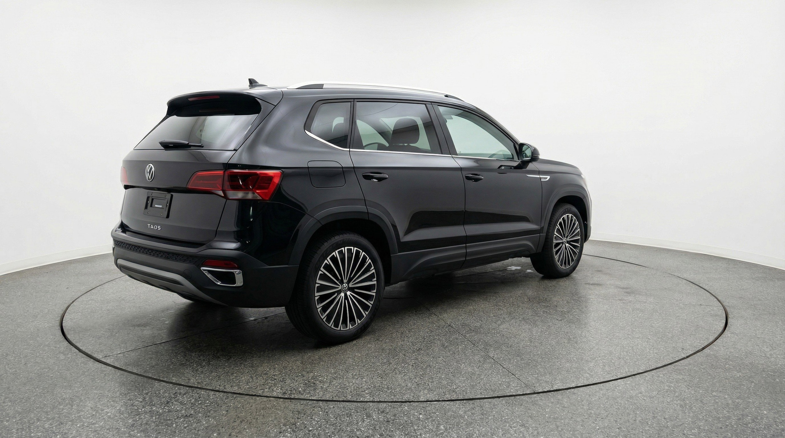 Thumbnail: 2025 Volkswagen Taos - 9