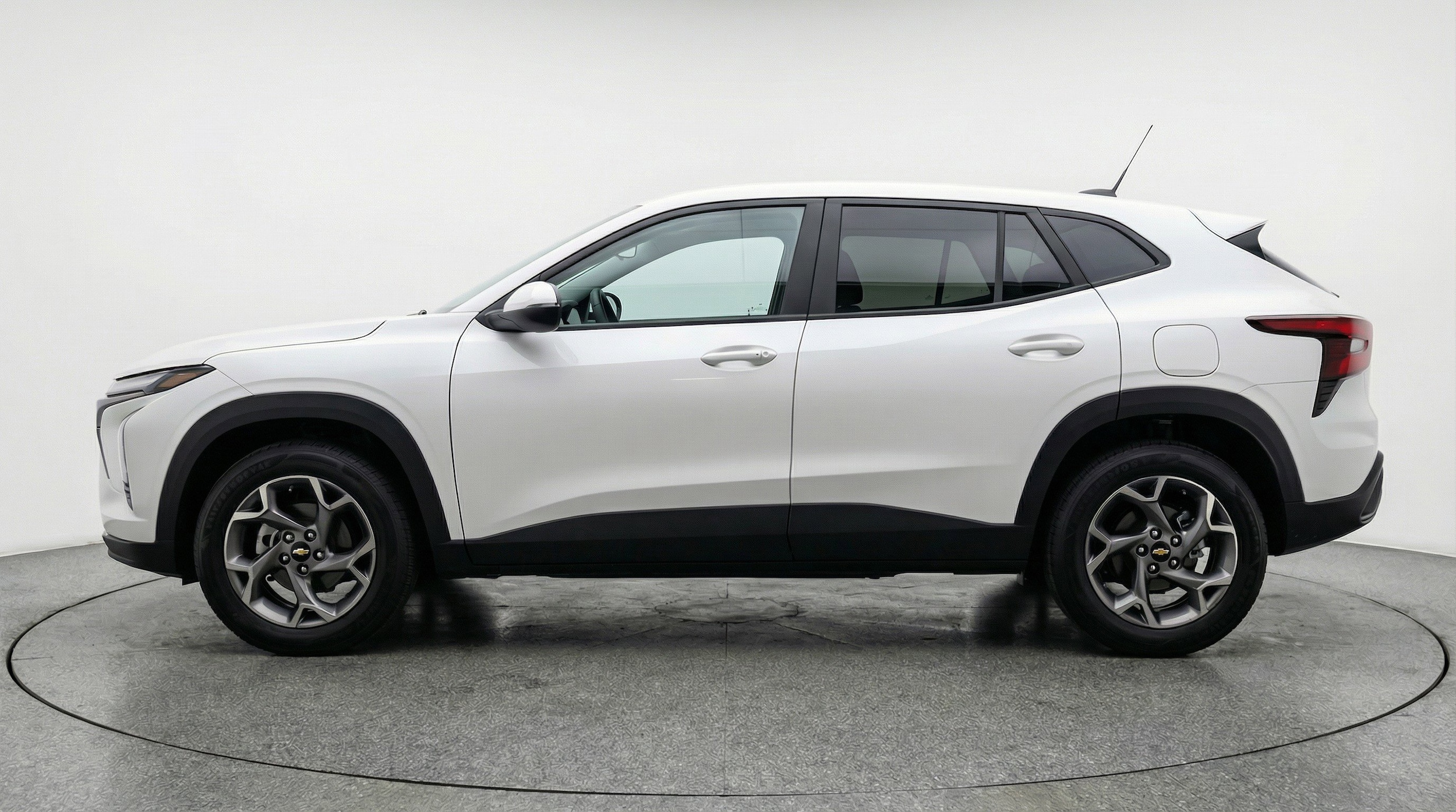 Thumbnail: 2025 Chevrolet Trax - 5