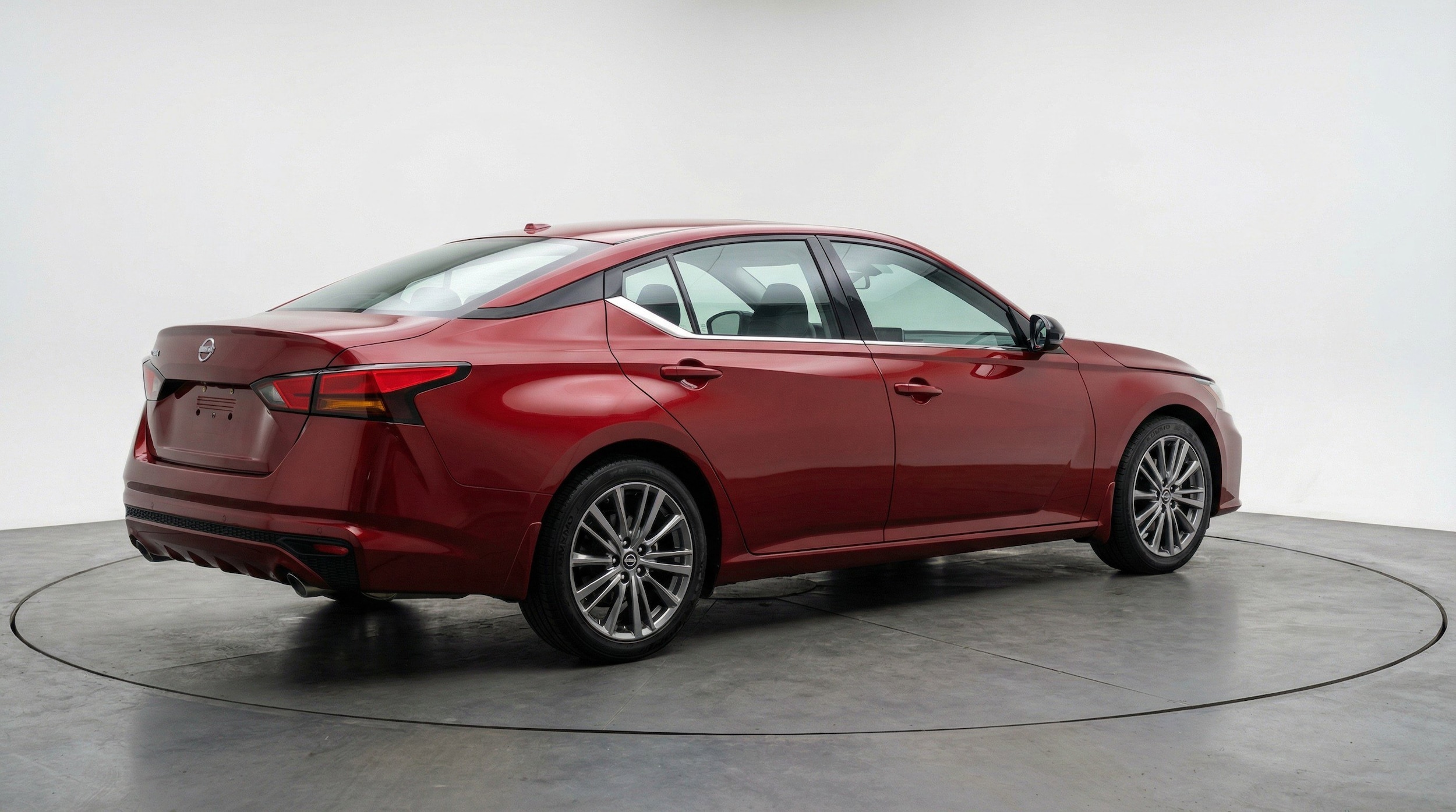 Thumbnail: 2025 Nissan Altima - 9