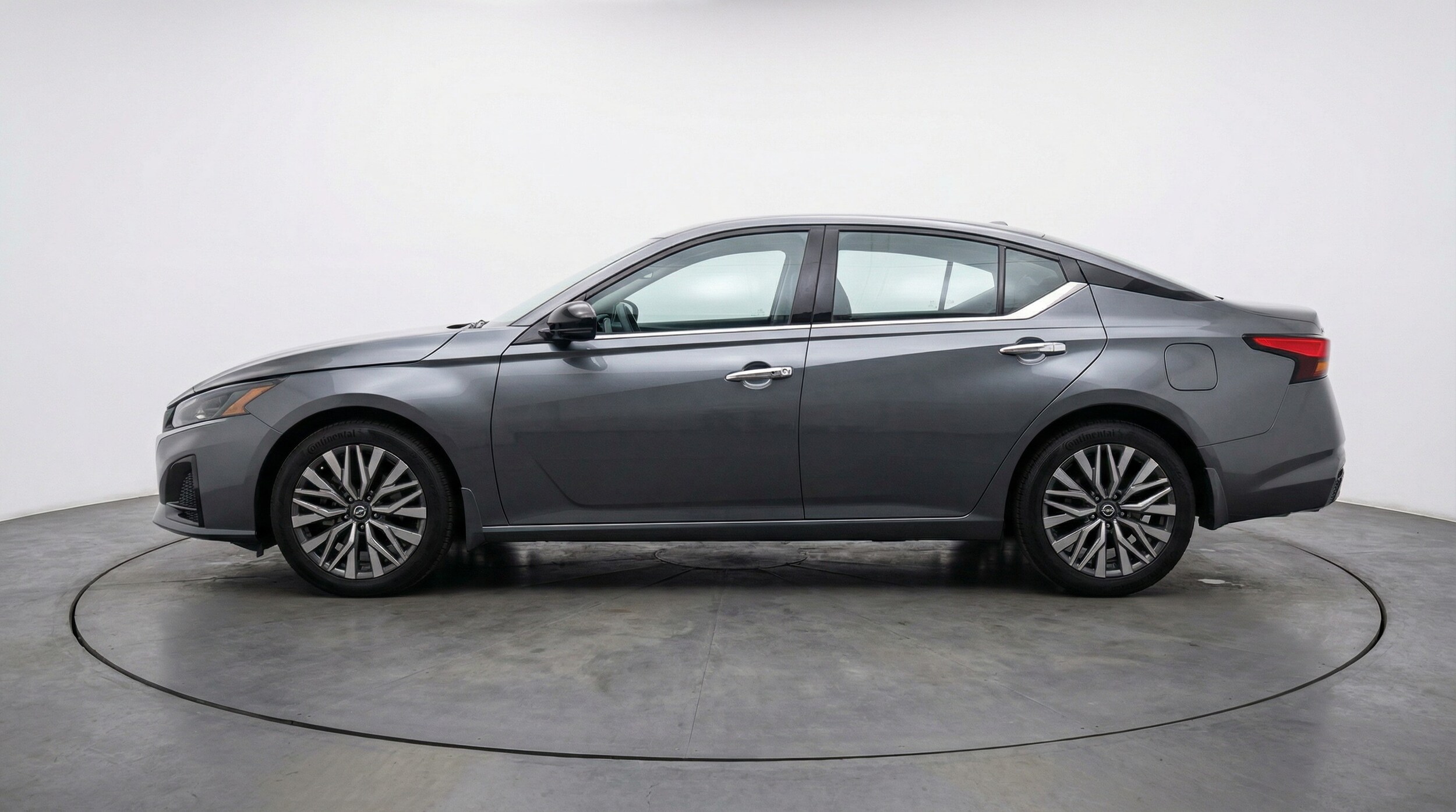 Thumbnail: 2025 Nissan Altima - 4