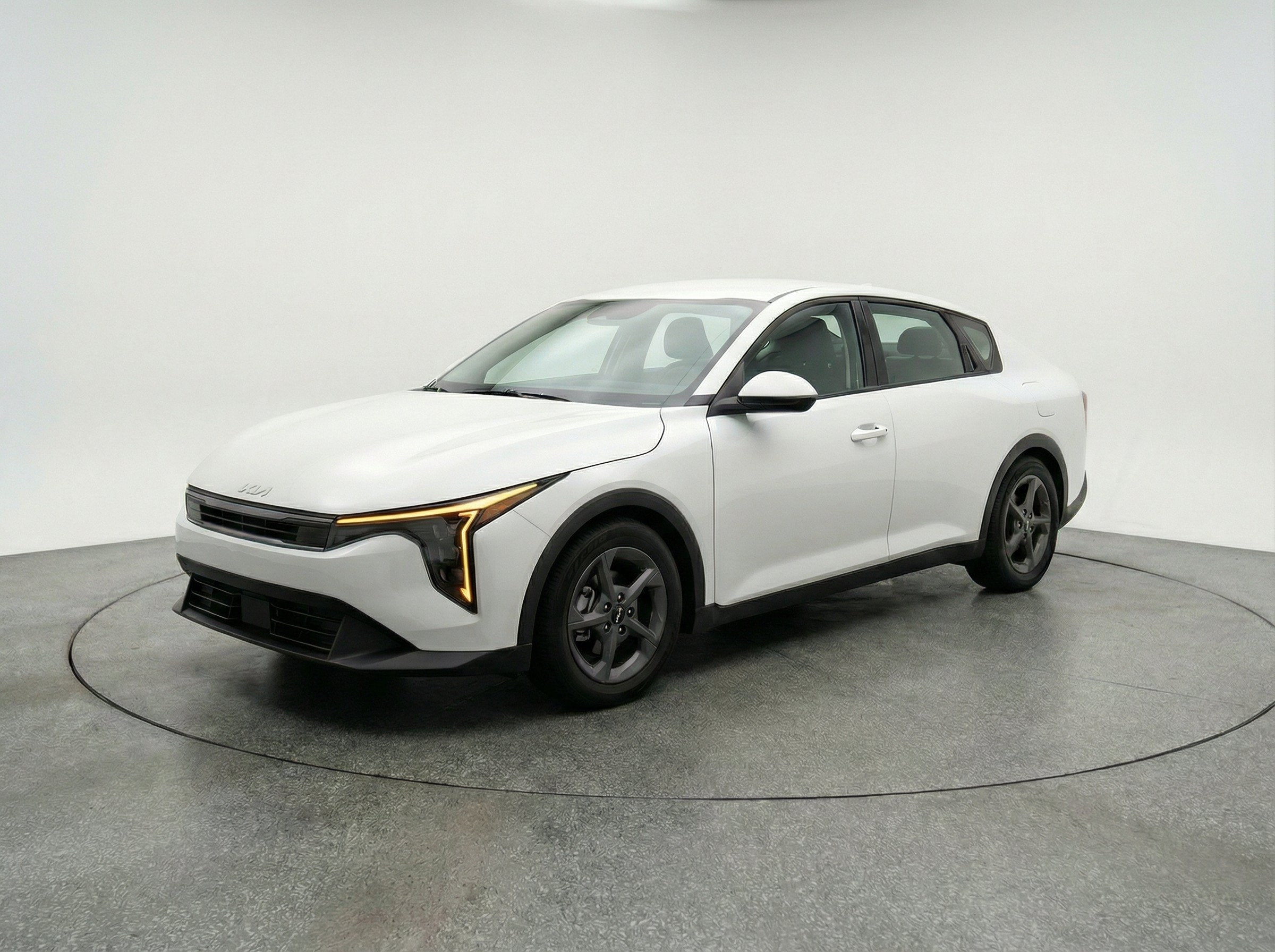 Thumbnail: 2025 Kia K4 - 3
