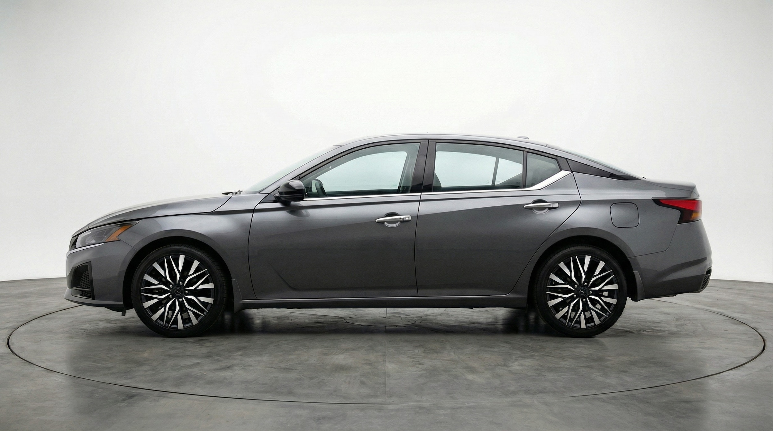 Thumbnail: 2025 Nissan Altima - 4