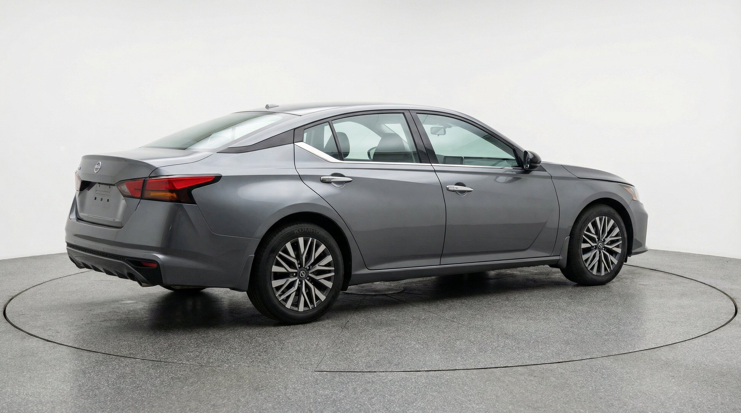 Thumbnail: 2025 Nissan Altima - 9