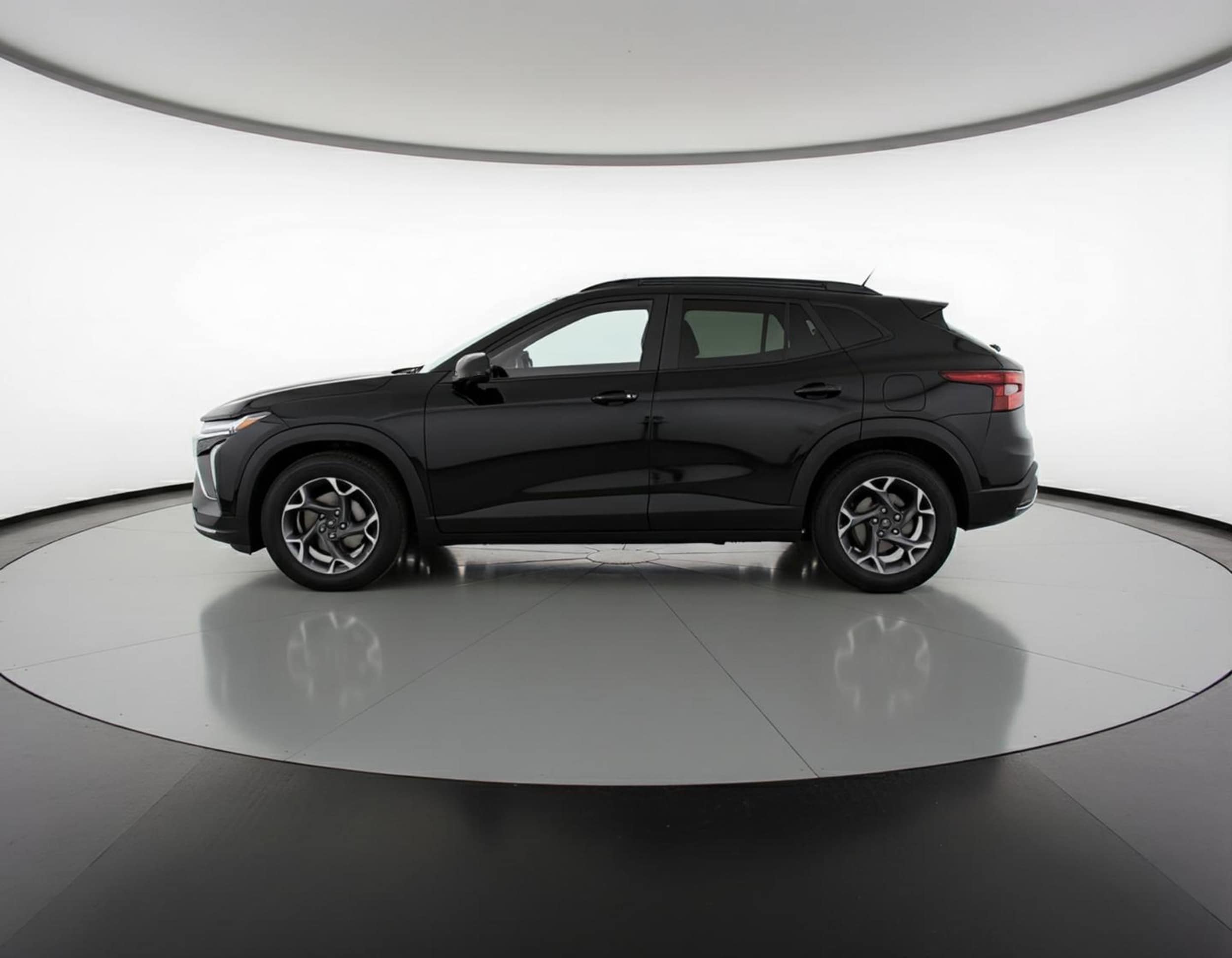 Thumbnail: 2025 Chevrolet Trax - 4