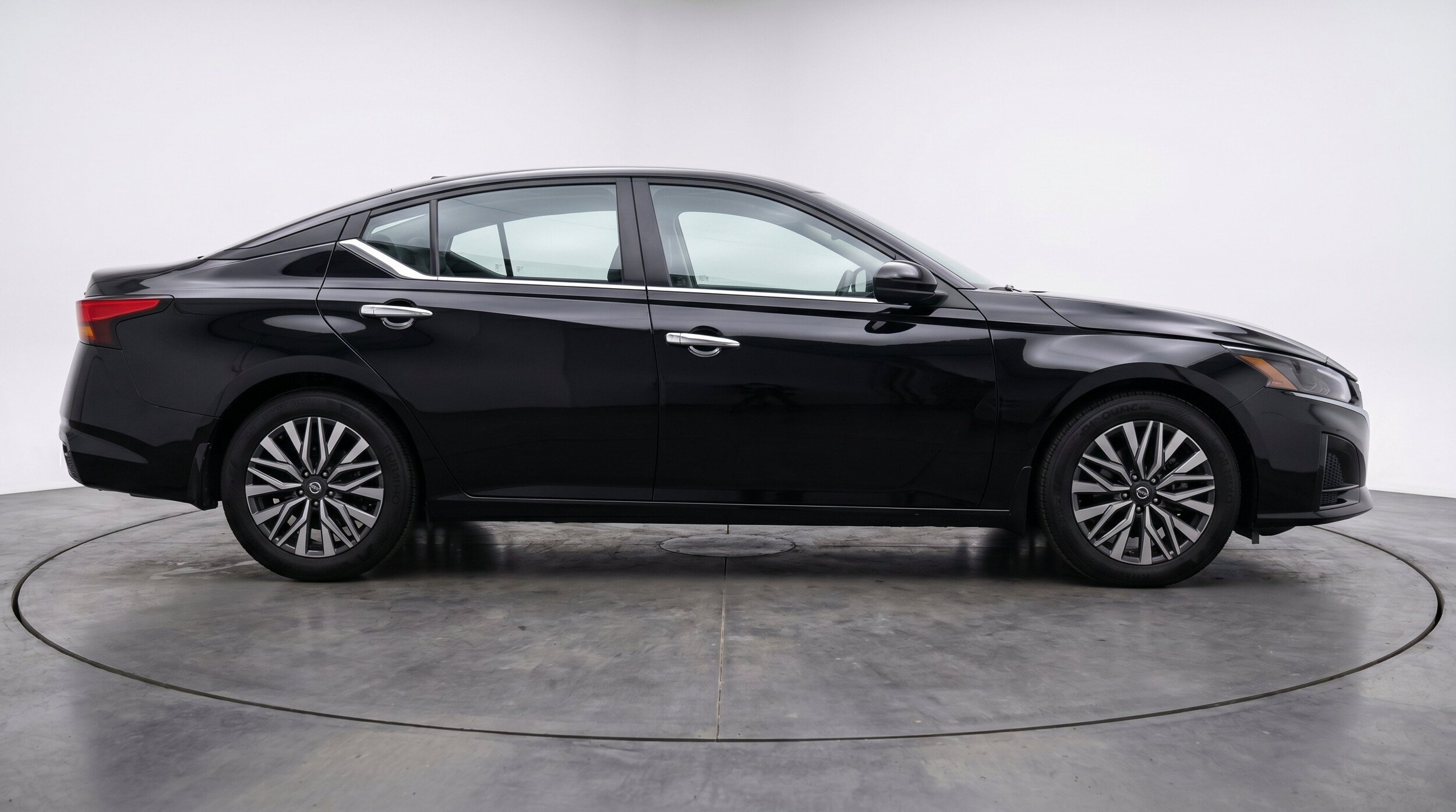 Thumbnail: 2025 Nissan Altima - 11