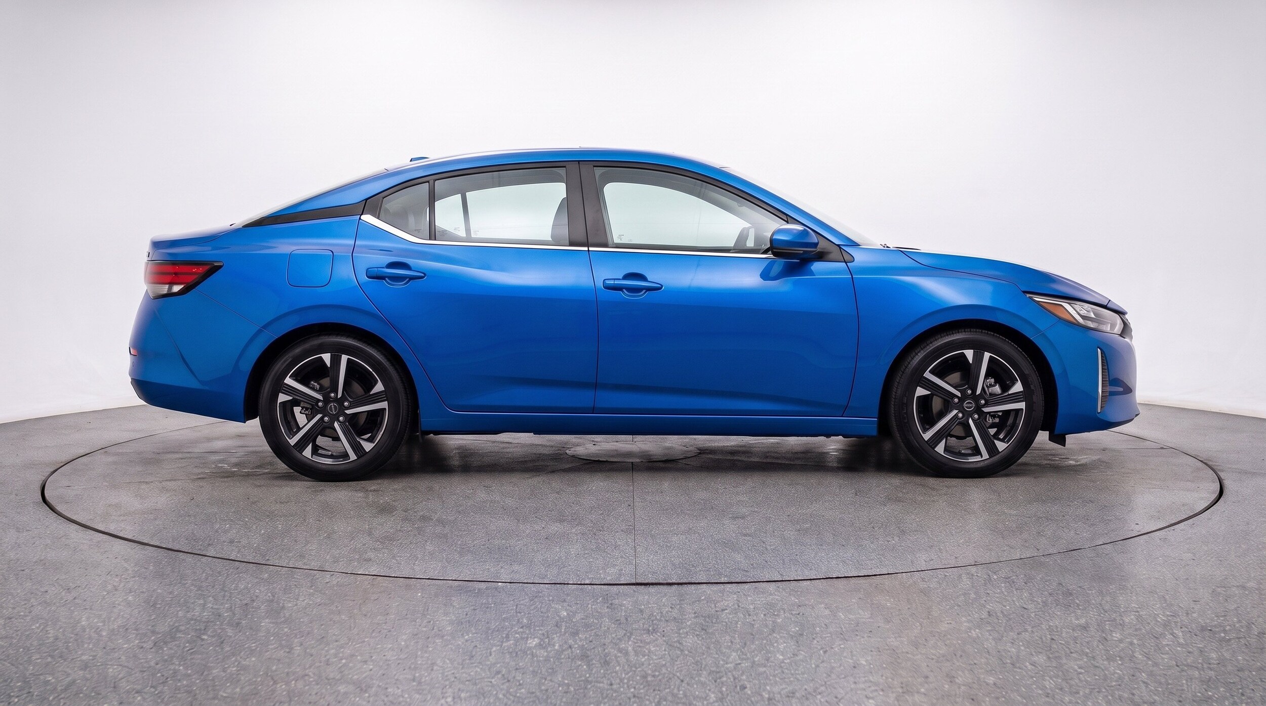 Thumbnail: 2025 Nissan Sentra - 11