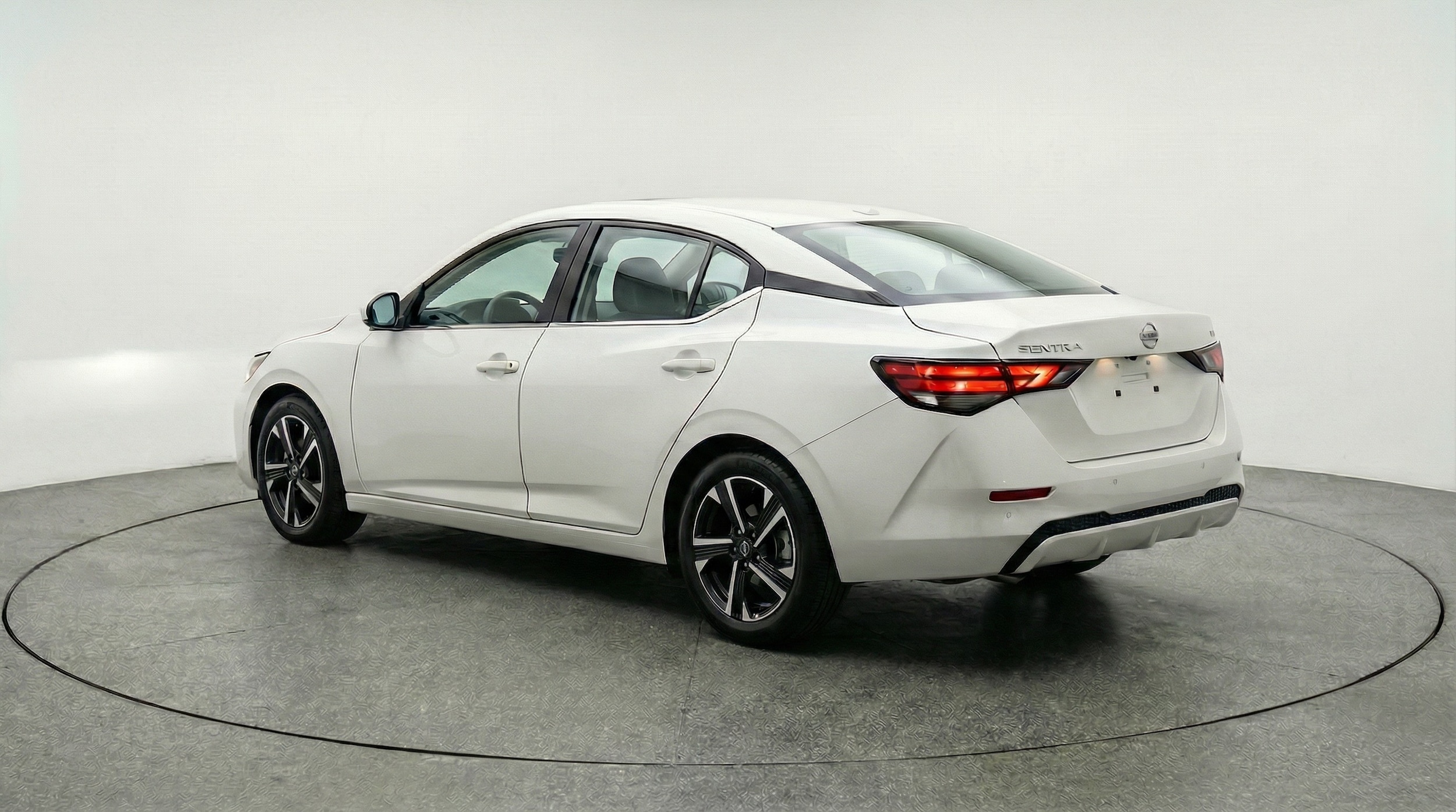 Thumbnail: 2025 Nissan Sentra - 5