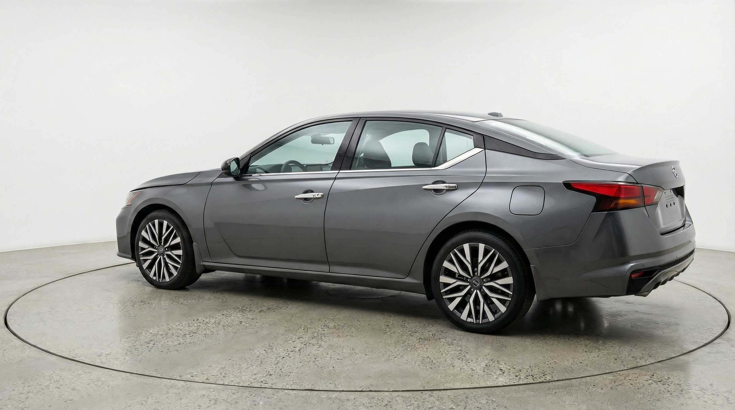 Thumbnail: 2025 Nissan Altima - 5