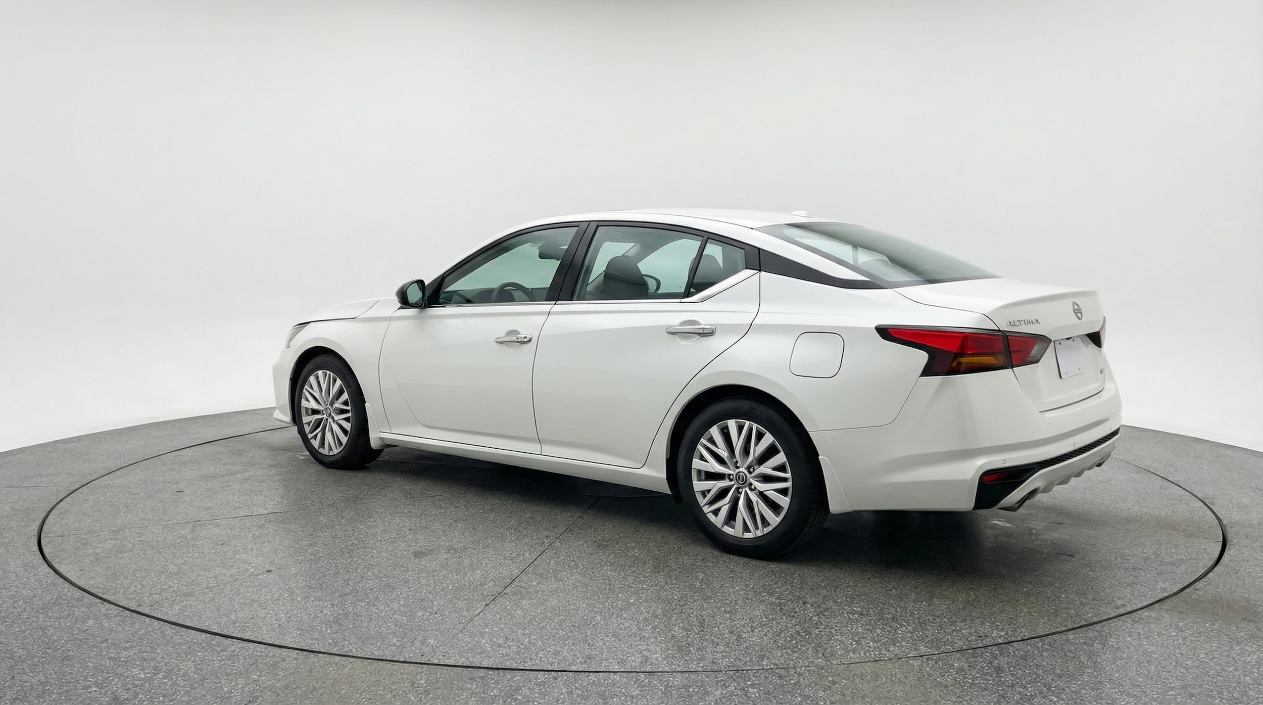 Thumbnail: 2025 Nissan Altima - 5