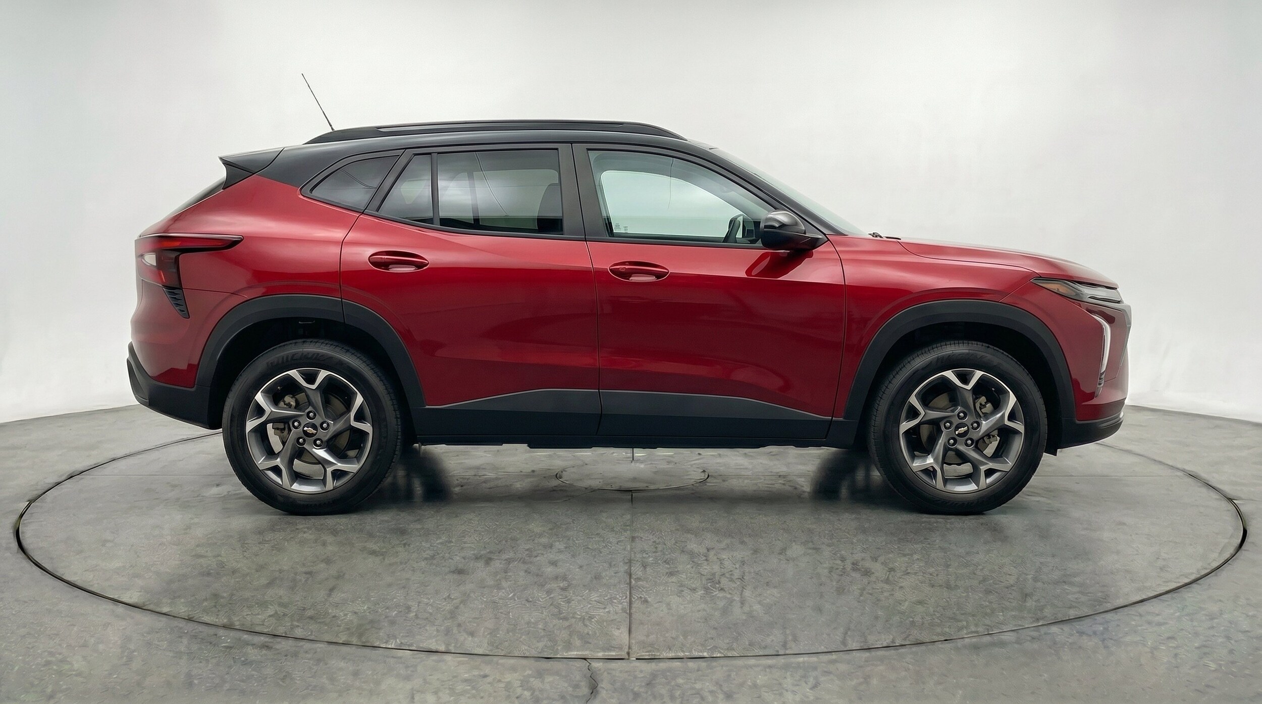 Thumbnail: 2025 Chevrolet Trax - 11