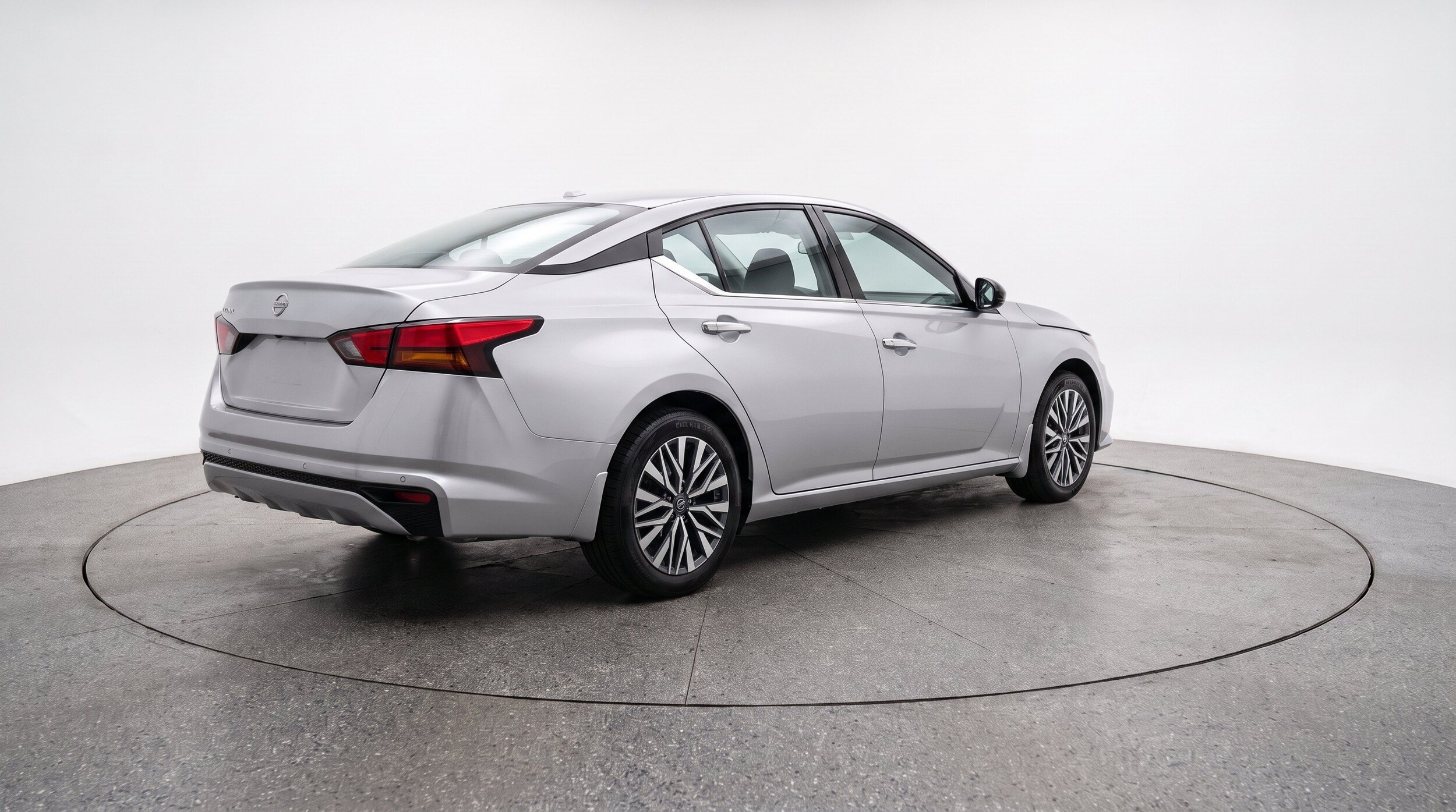 Thumbnail: 2025 Nissan Altima - 9