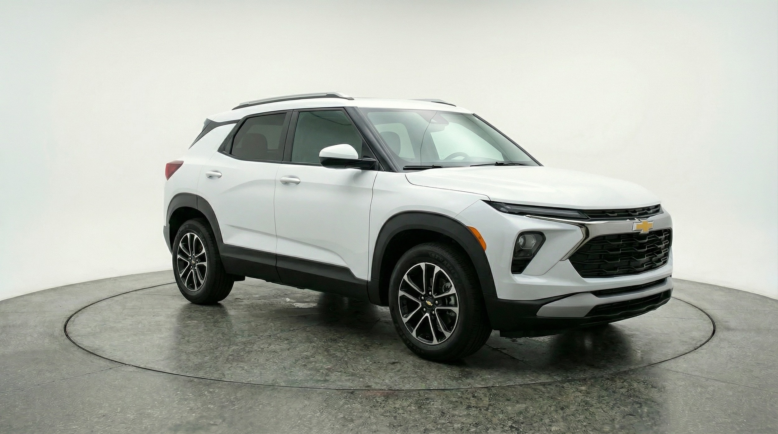 Thumbnail: 2025 Chevrolet TrailBlazer - 1