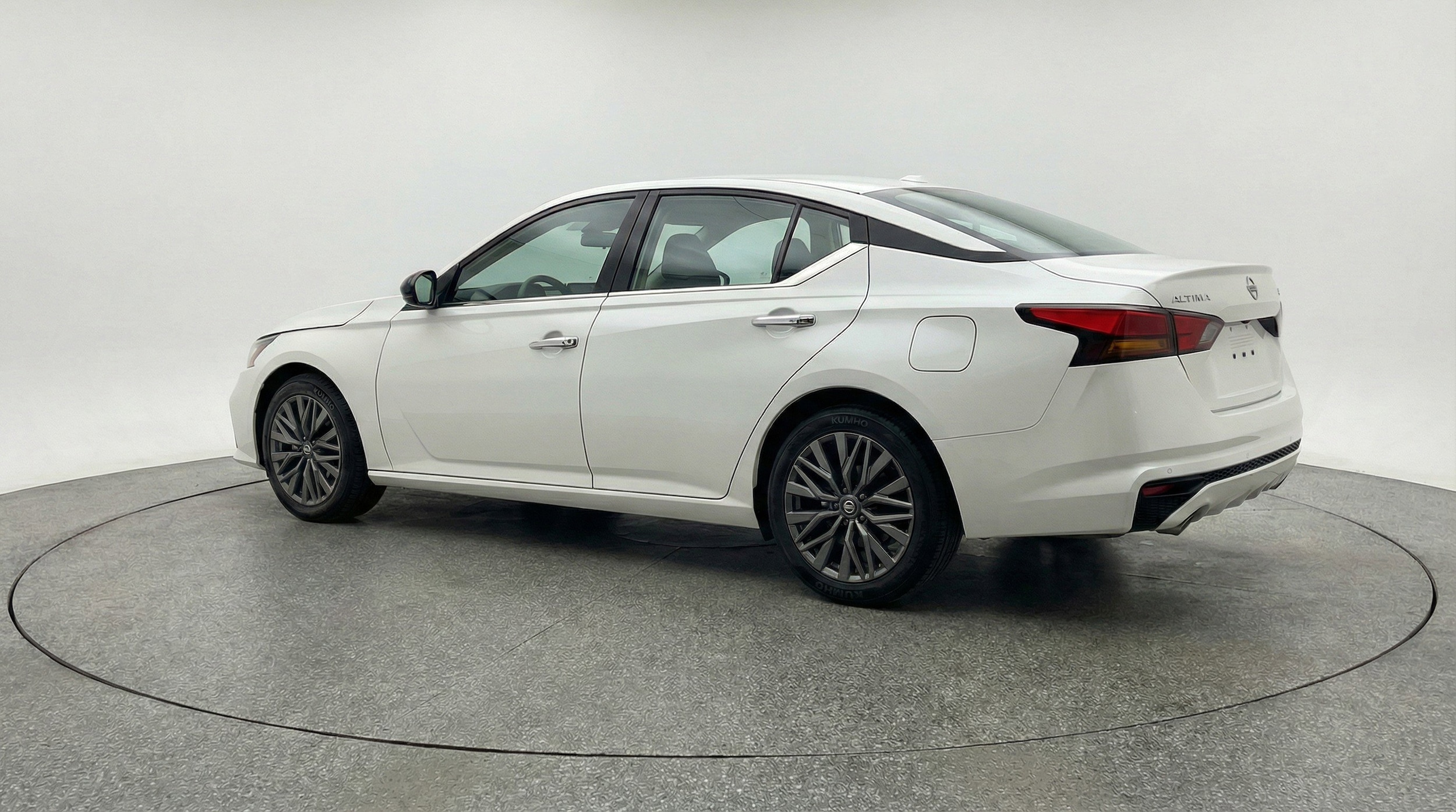 Thumbnail: 2025 Nissan Altima - 6