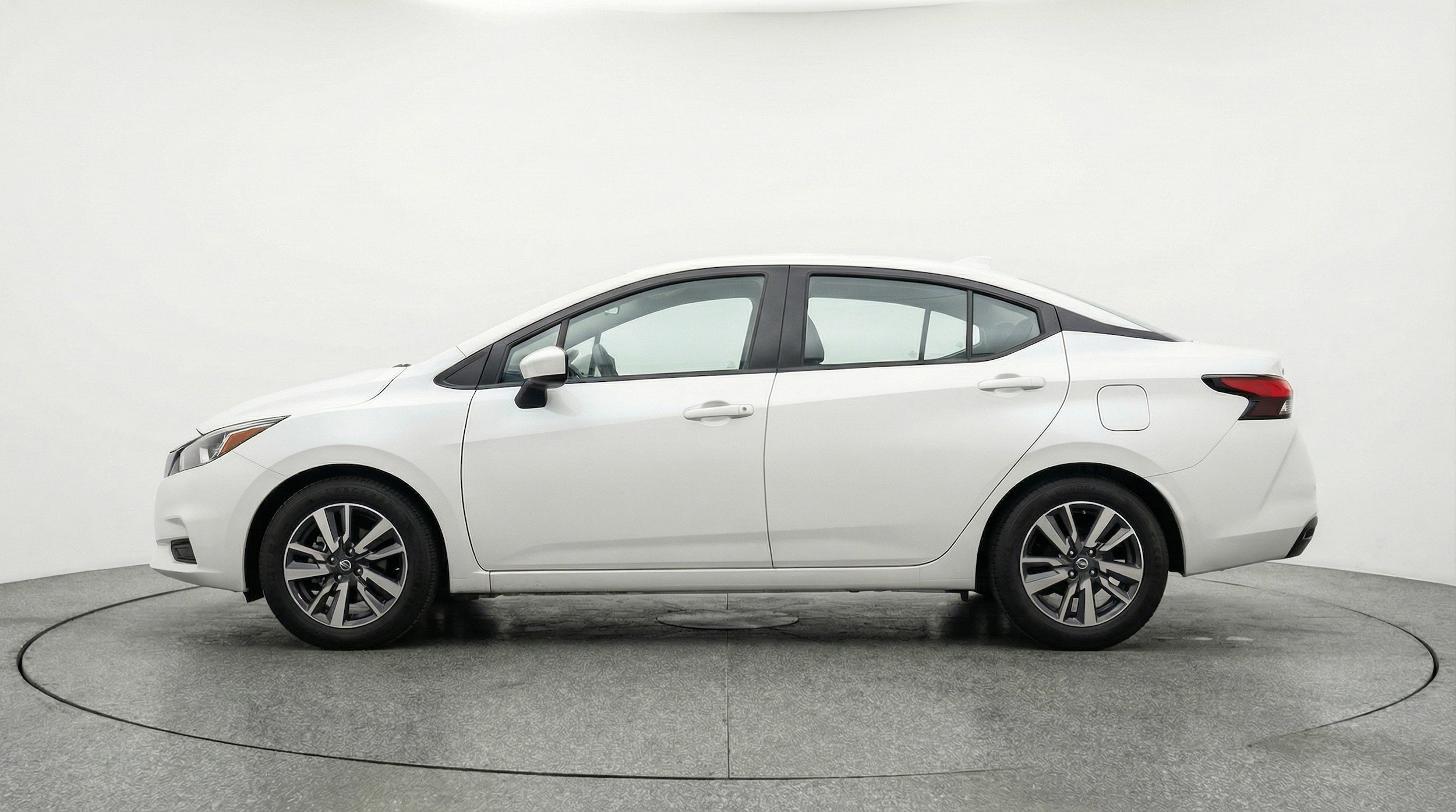 Thumbnail: 2025 Nissan Versa - 5