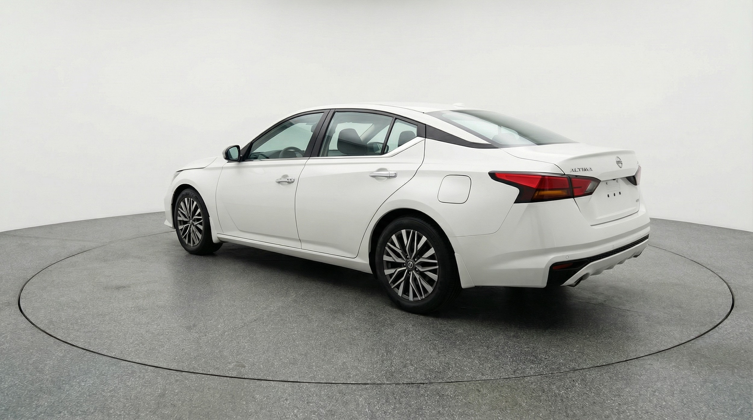 Thumbnail: 2025 Nissan Altima - 5