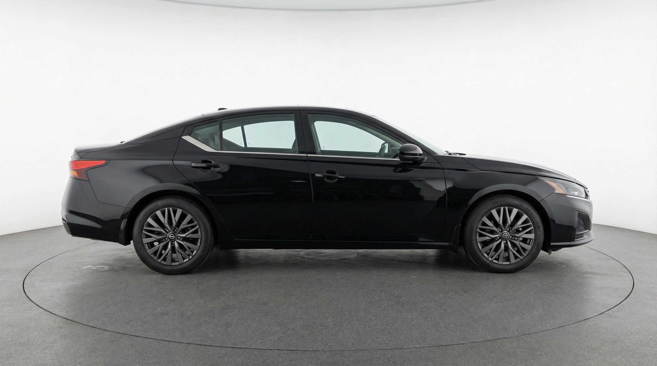 Thumbnail: 2026 Nissan Altima - 10