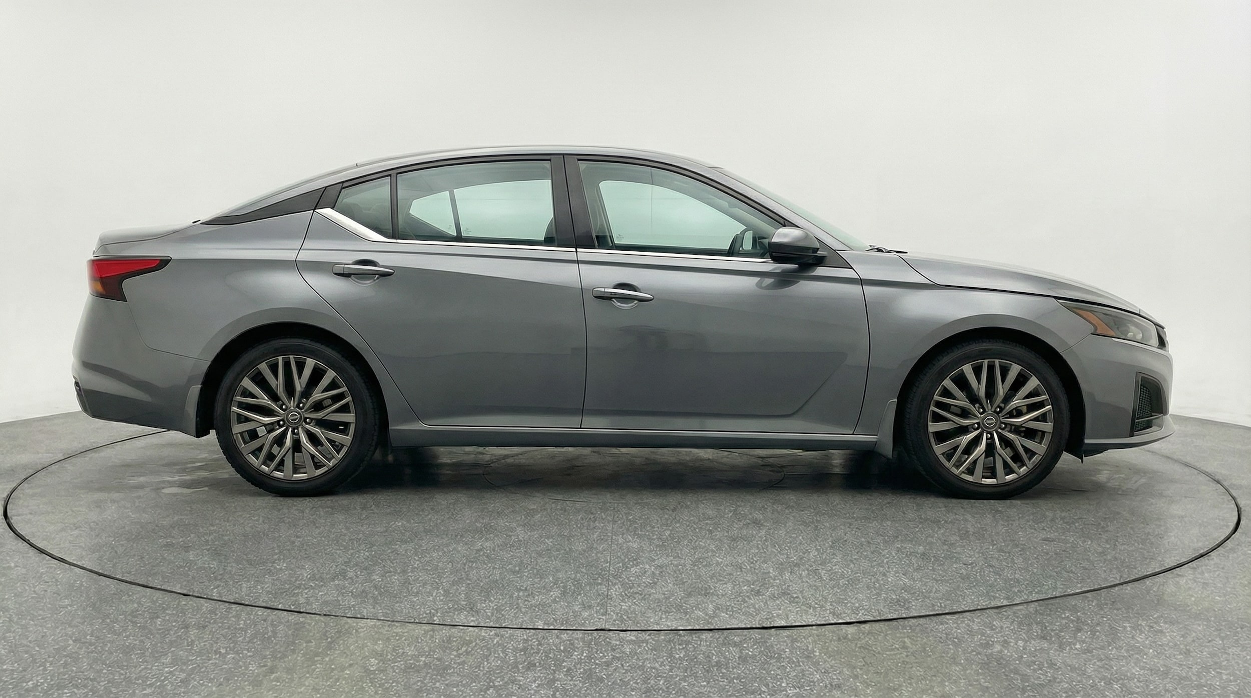 Thumbnail: 2025 Nissan Altima - 8