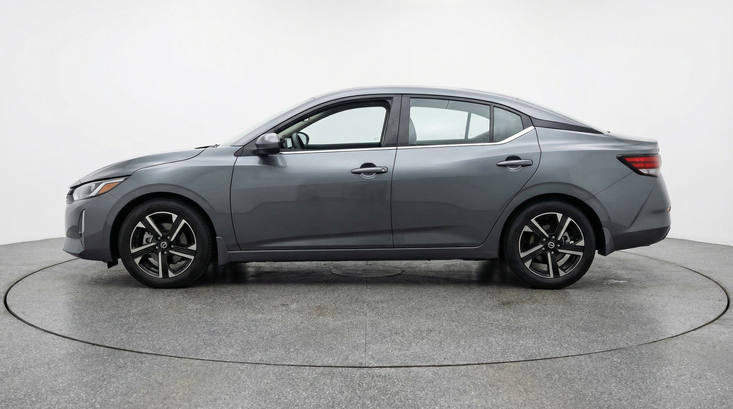 Thumbnail: 2025 Nissan Sentra - 5