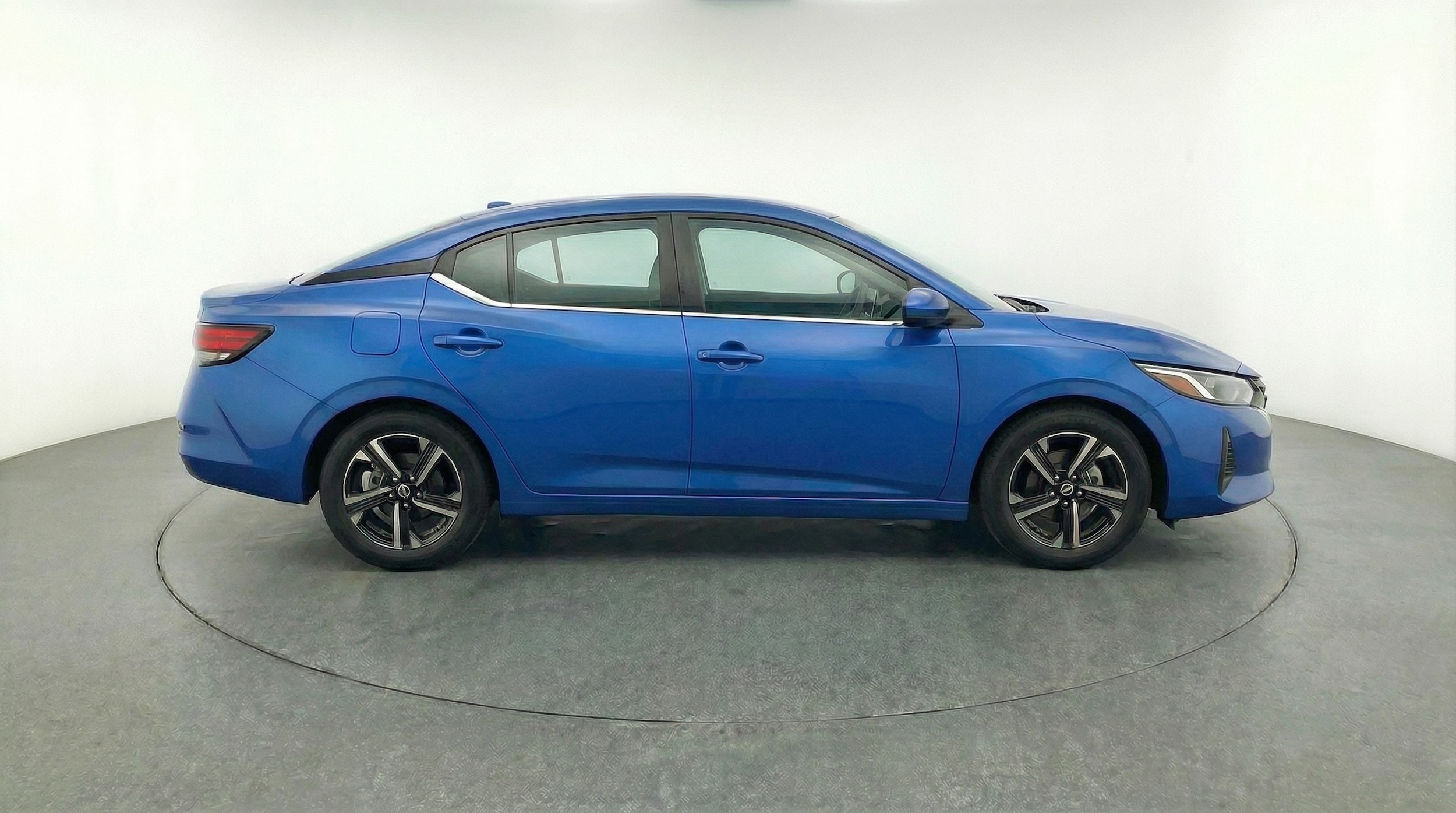 Thumbnail: 2025 Nissan Sentra - 8