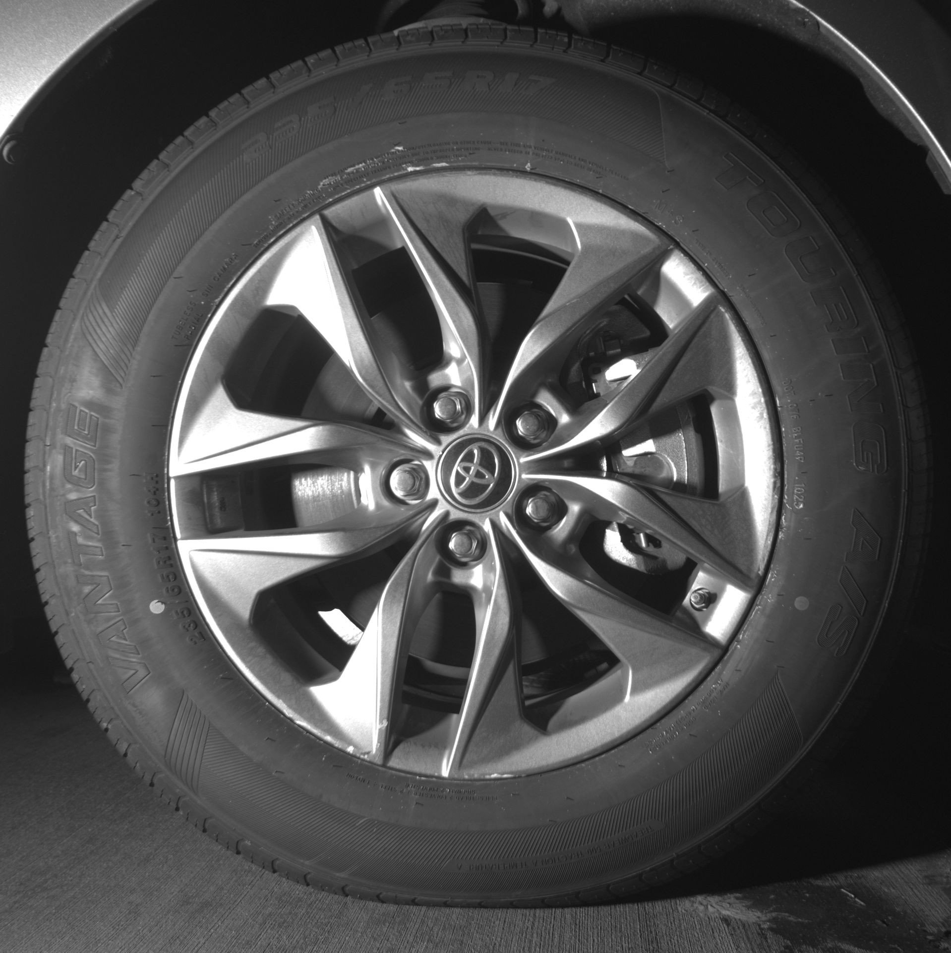 Thumbnail: 2024 Toyota Sienna - 13