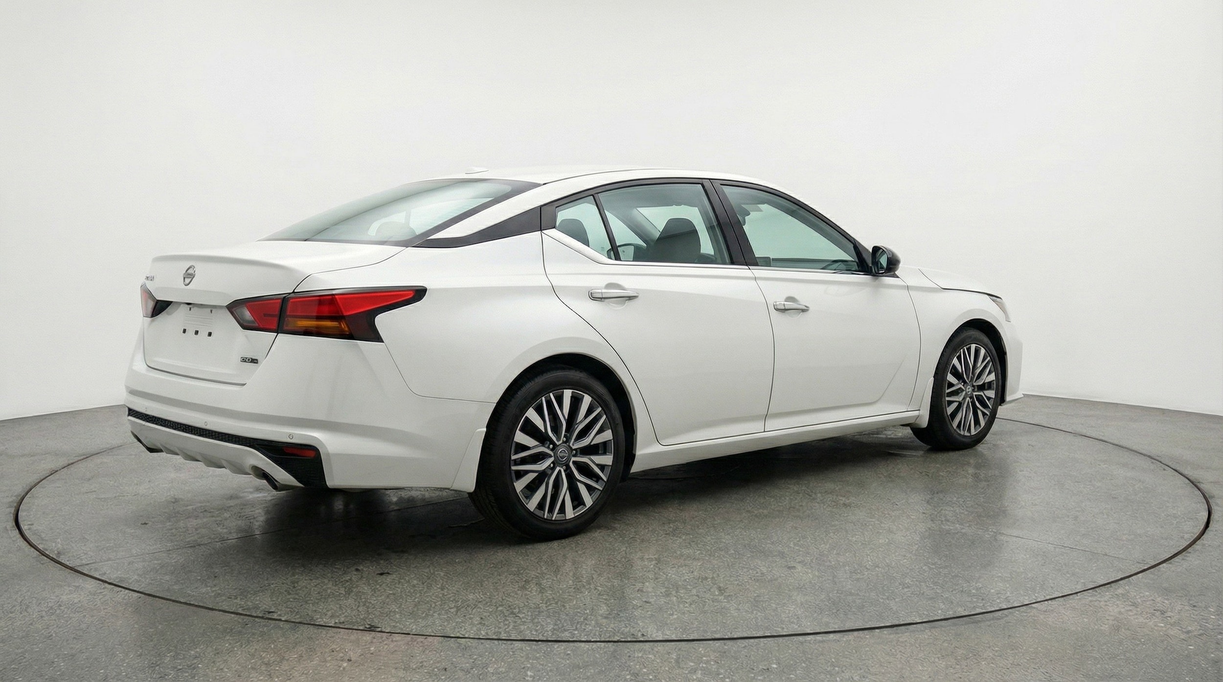 Thumbnail: 2025 Nissan Altima - 9