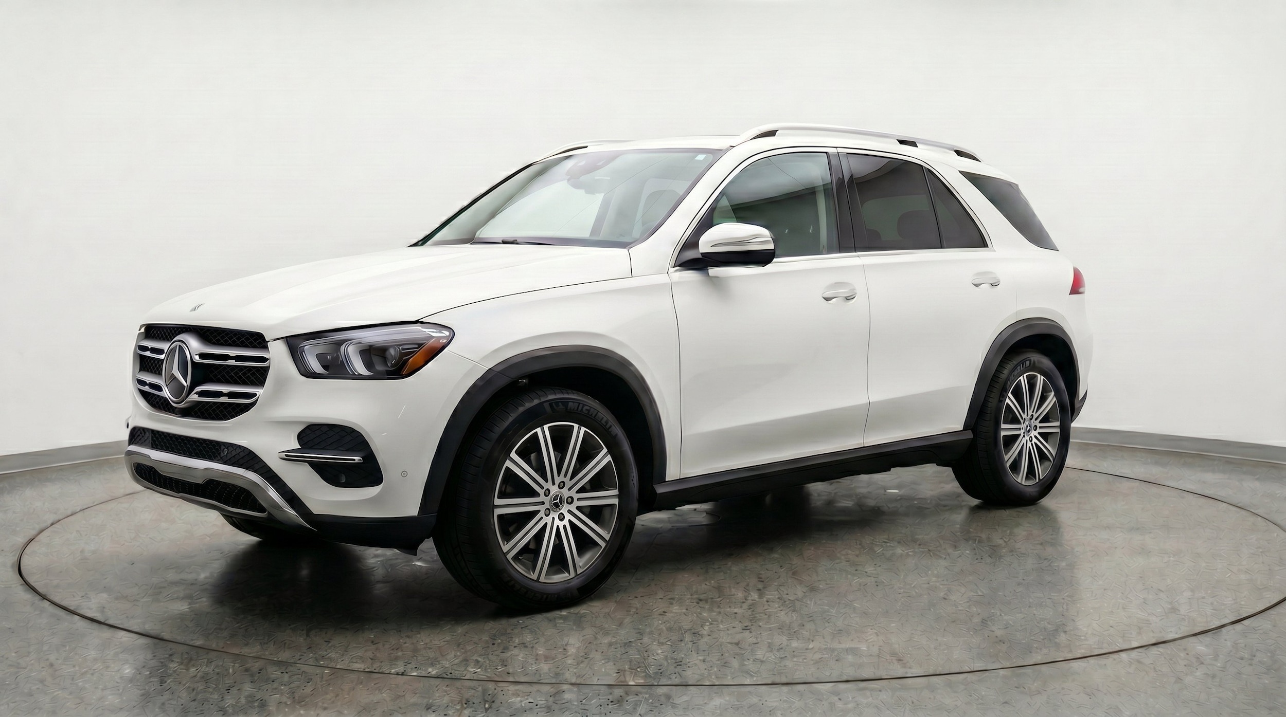 Thumbnail: 2026 Mercedes-Benz GLE - 3
