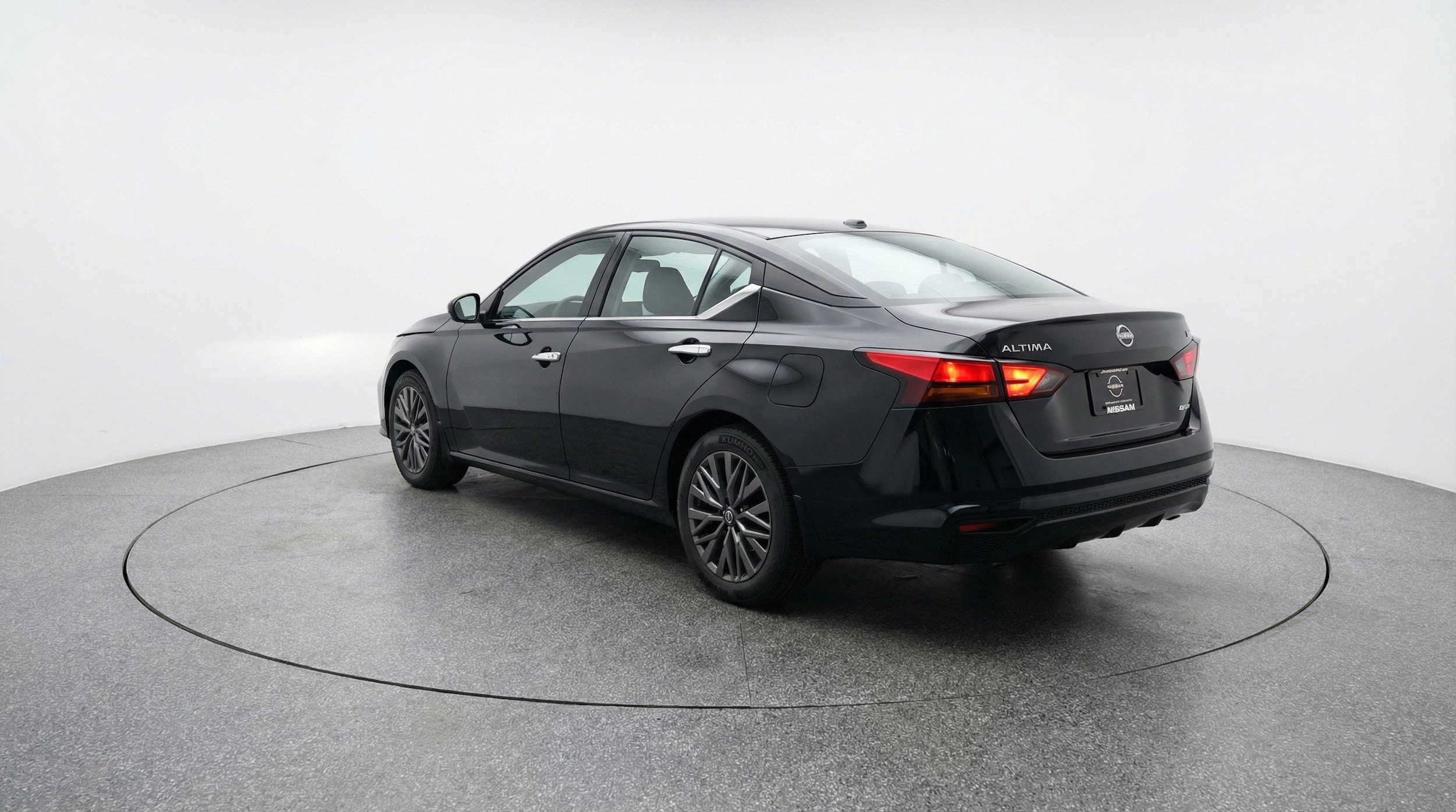 Thumbnail: 2025 Nissan Altima - 6