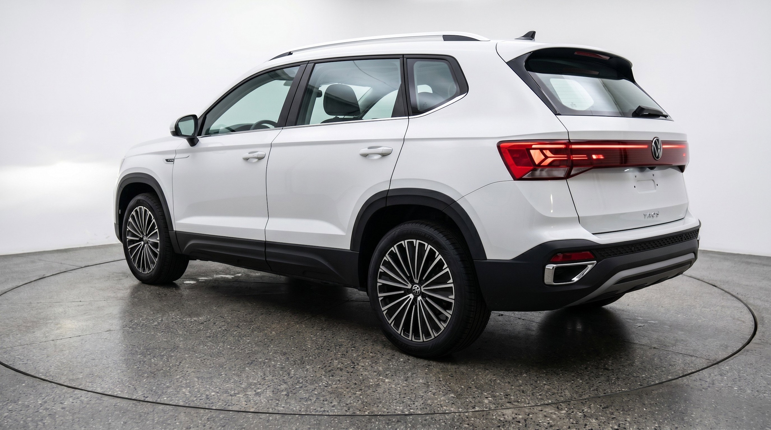 Thumbnail: 2025 Volkswagen Taos - 6