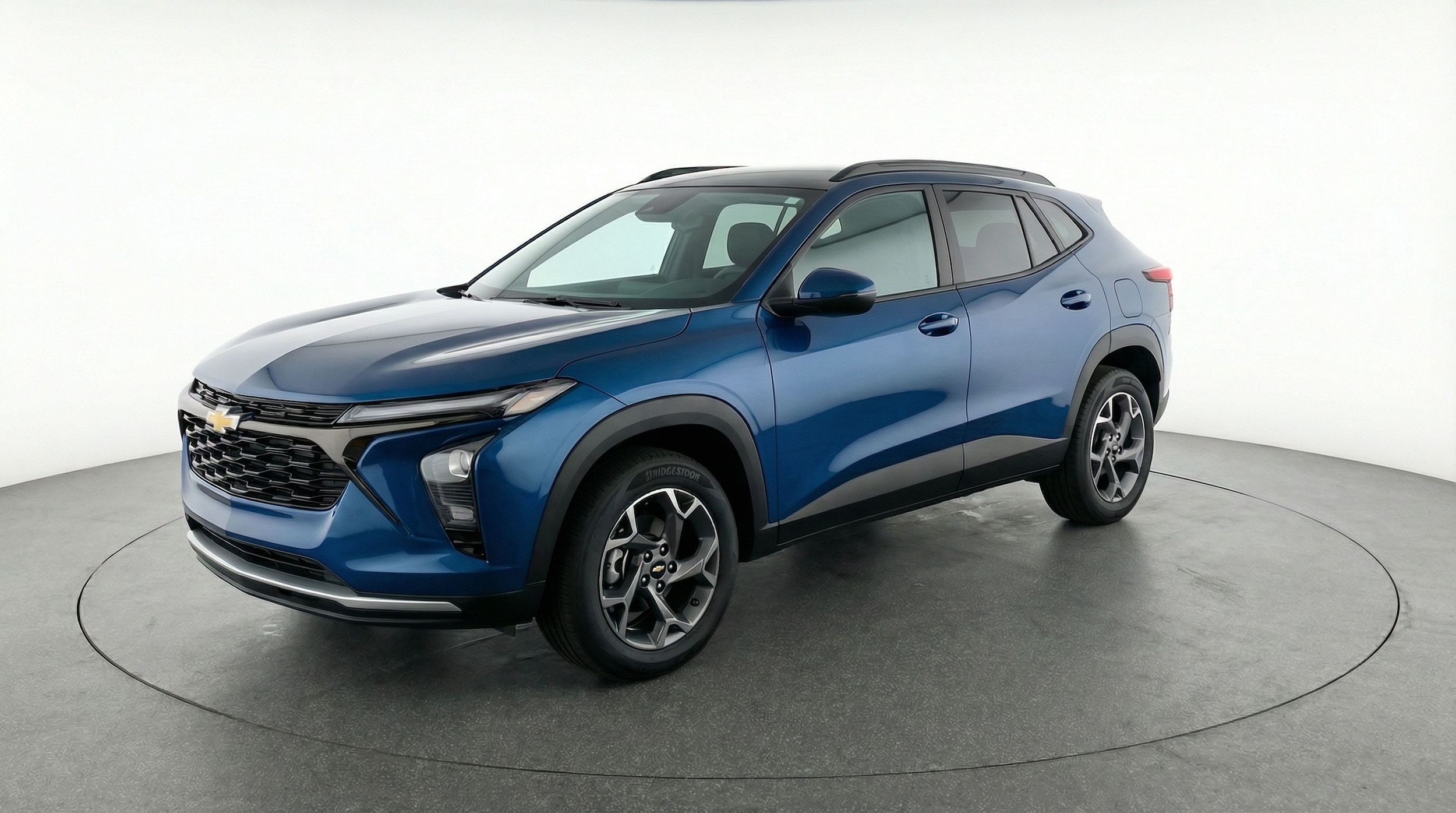 Thumbnail: 2025 Chevrolet Trax - 3