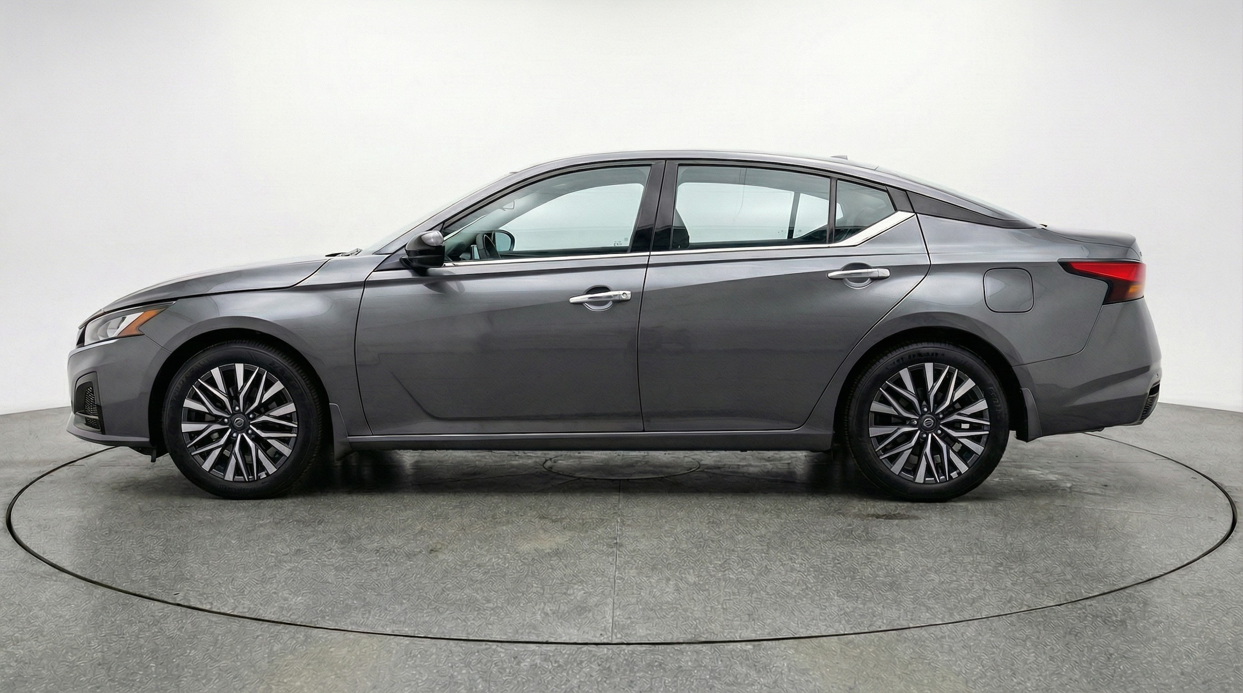 Thumbnail: 2025 Nissan Altima - 4