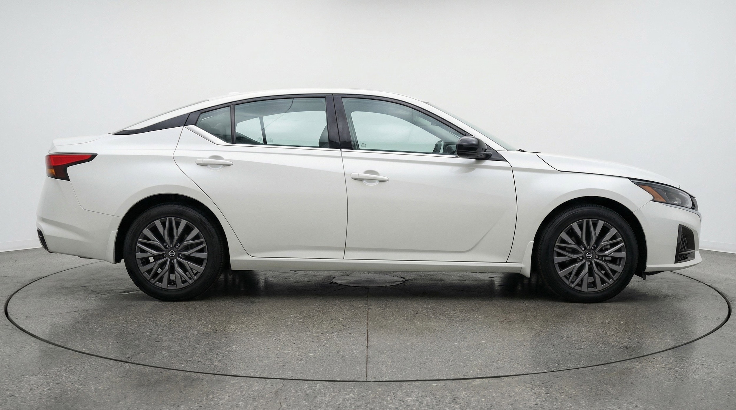 Thumbnail: 2025 Nissan Altima - 11