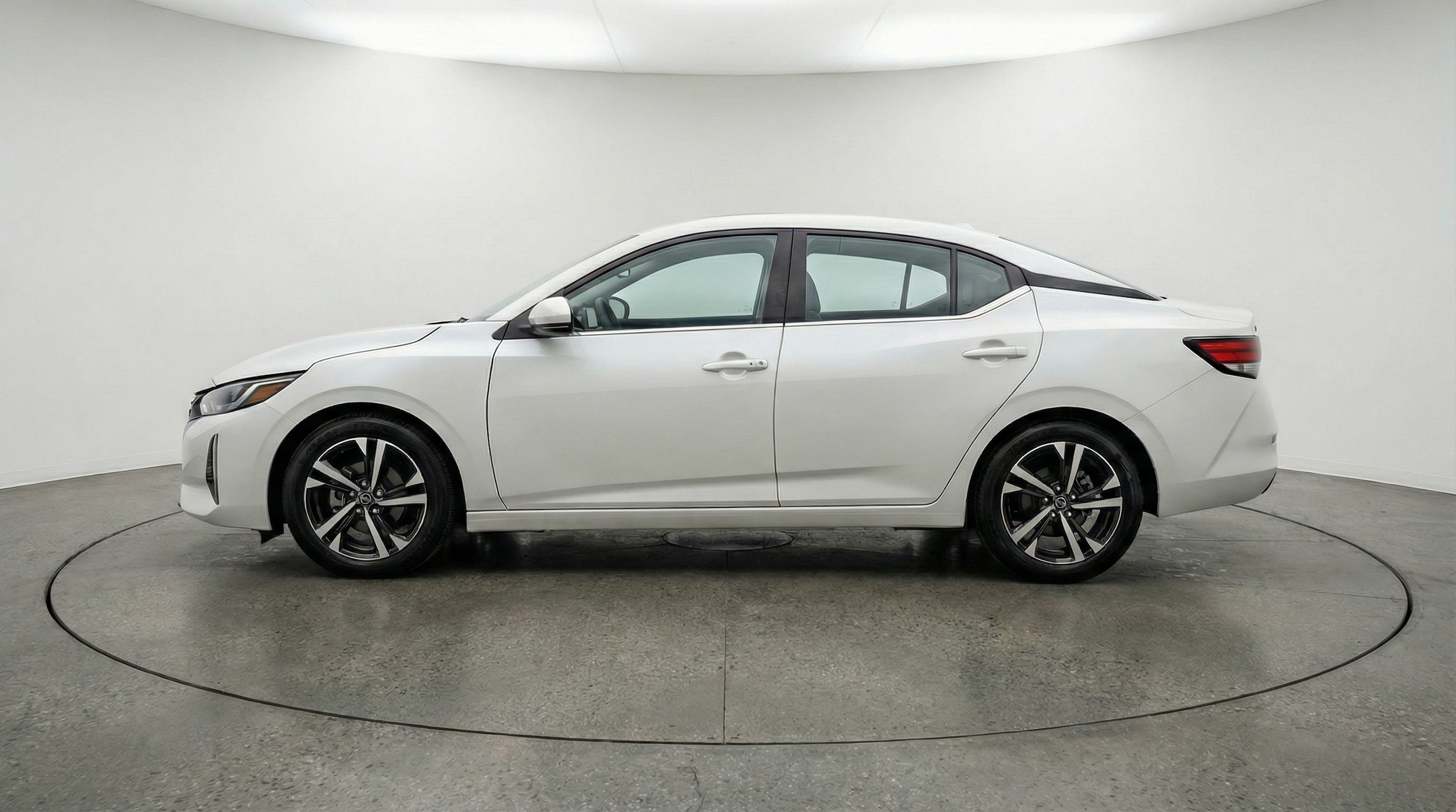 Thumbnail: 2025 Nissan Sentra - 4