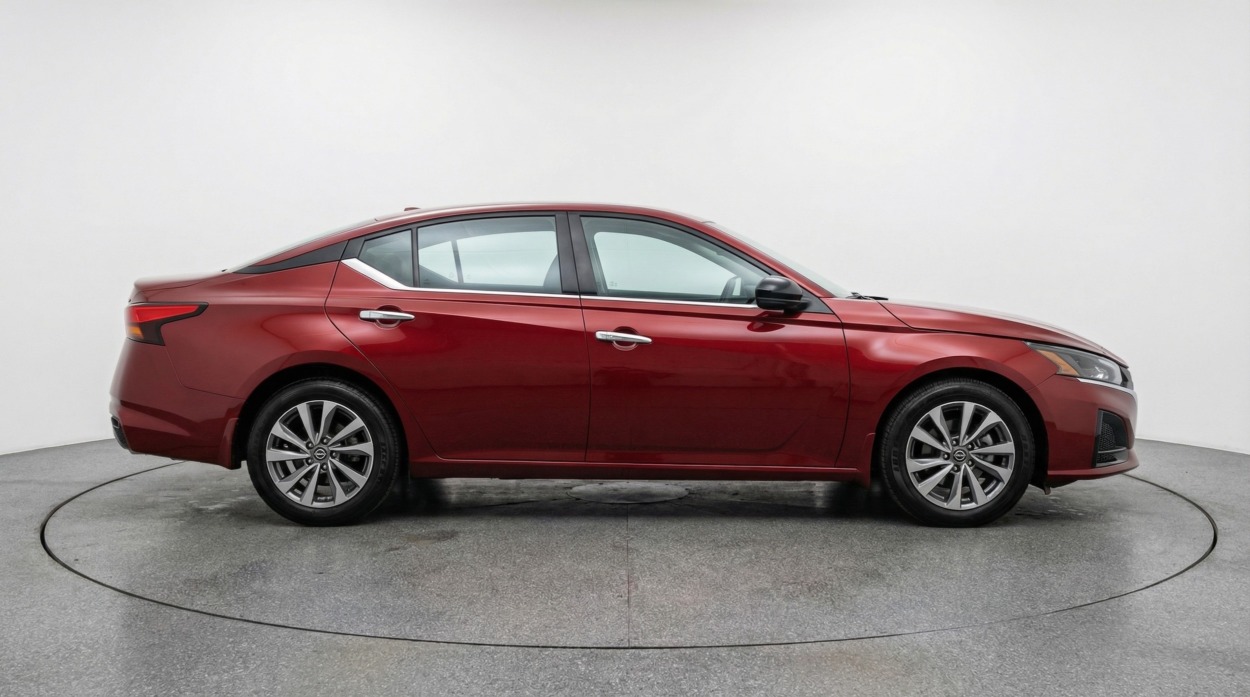 Thumbnail: 2025 Nissan Altima - 8