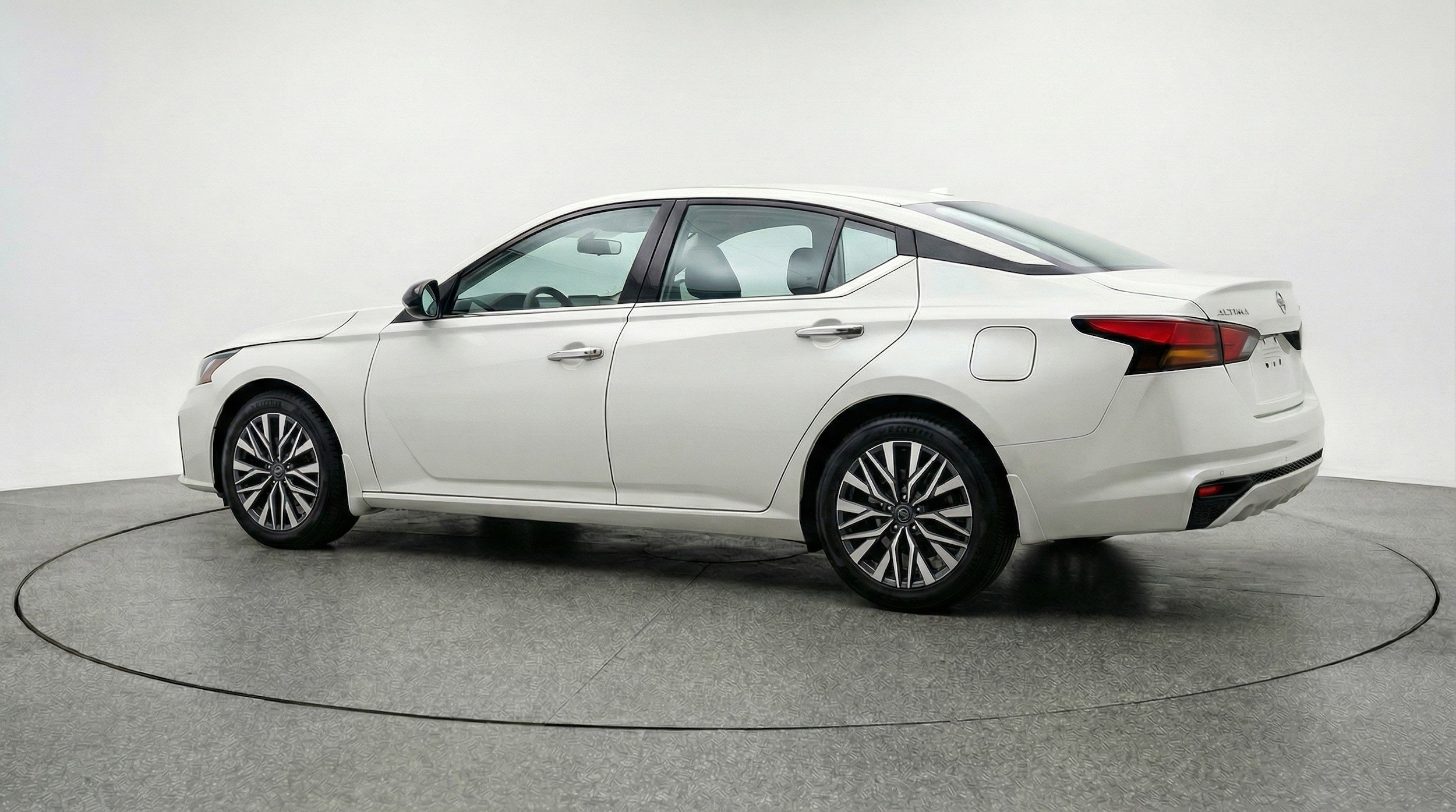 Thumbnail: 2025 Nissan Altima - 6